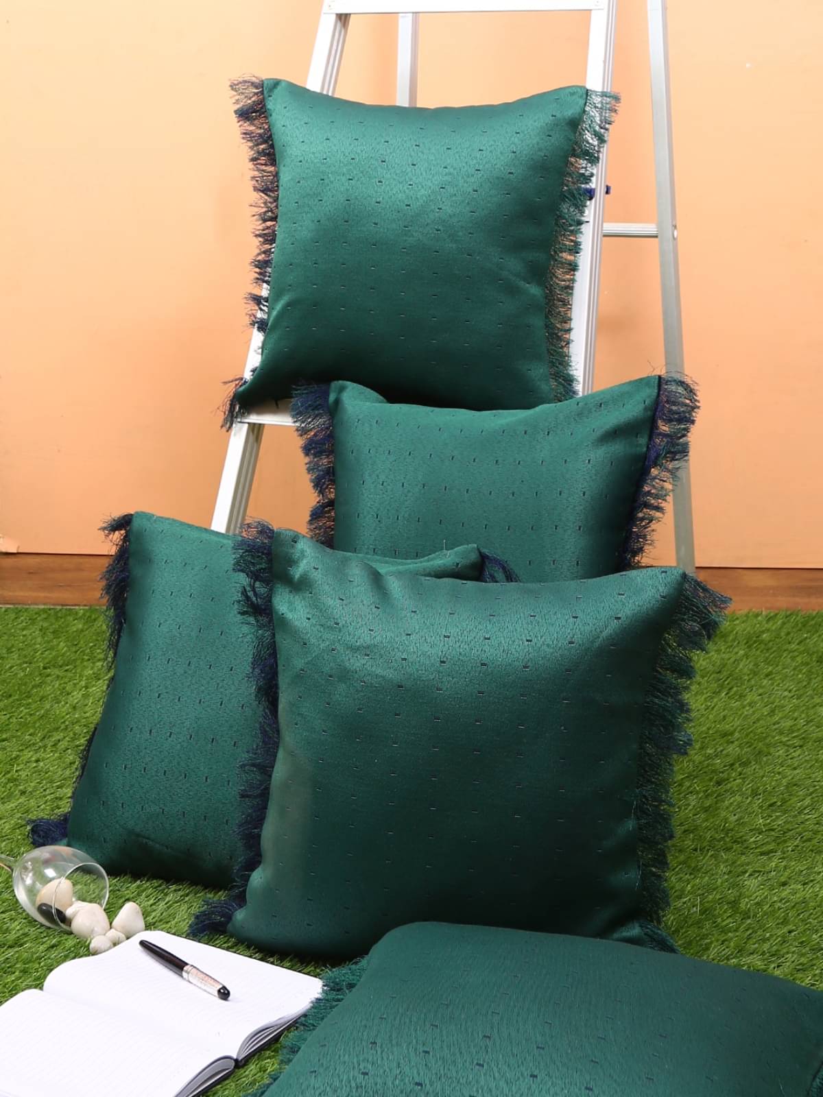    			Romee Set of 5 Polyester Polka Dots Square Cushion Cover (40X40)cm - Green