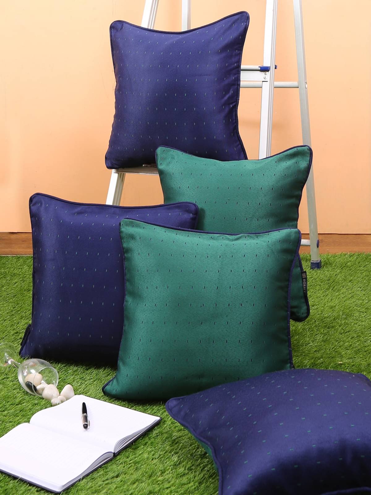     			Romee Set of 5 Polyester Polka Dots Square Cushion Cover (40X40)cm - Blue