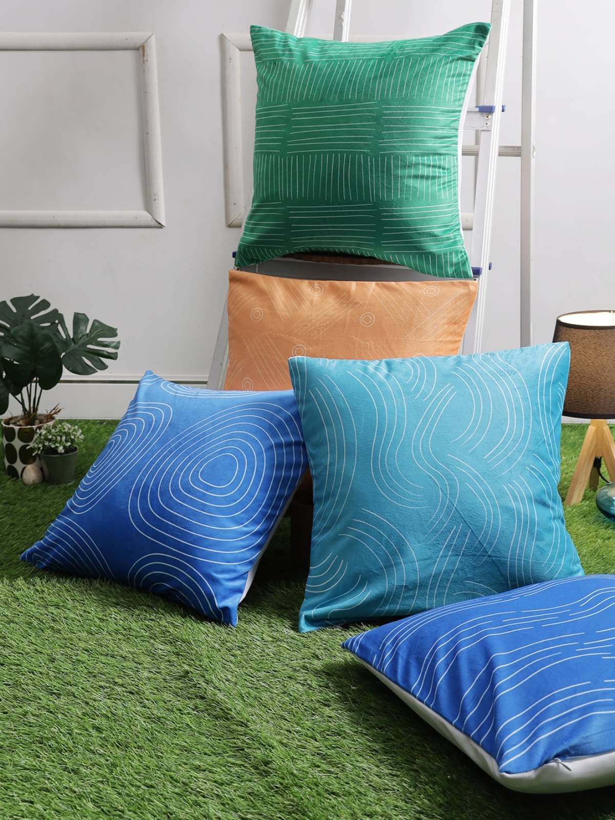     			Romee Set of 5 Velvet Geometric Square Cushion Cover (40X40)cm - Blue