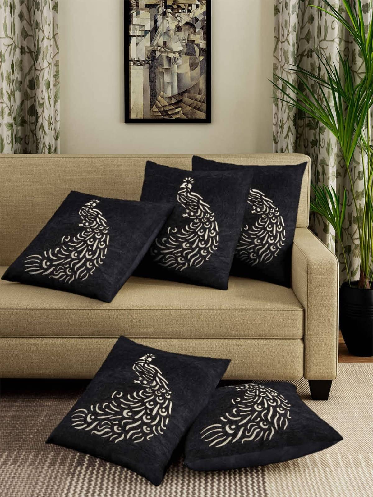     			Romee Set of 5 Velvet Animal Square Cushion Cover (40X40)cm - Black