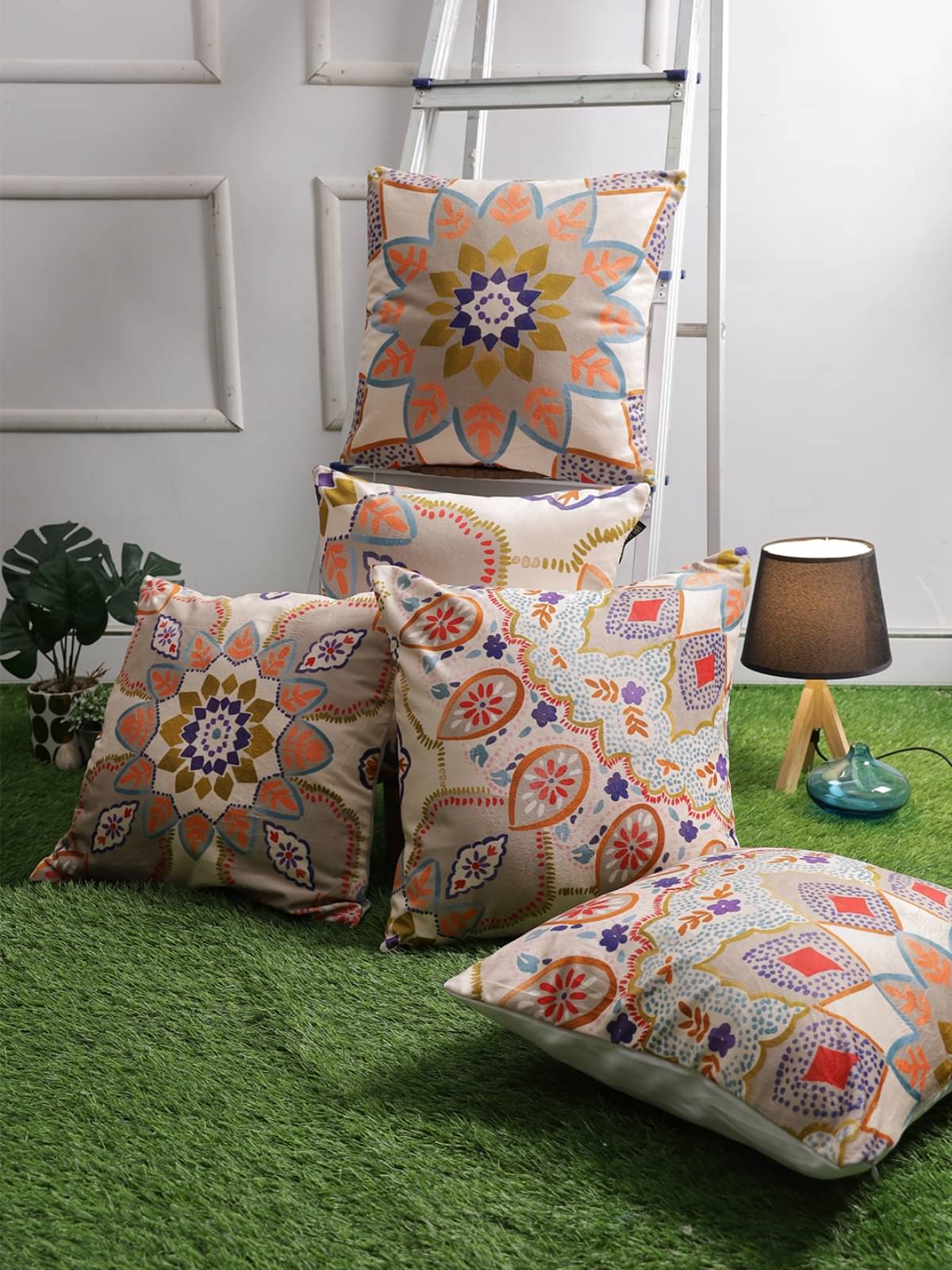     			Romee Set of 5 Velvet Floral Square Cushion Cover (40X40)cm - Beige