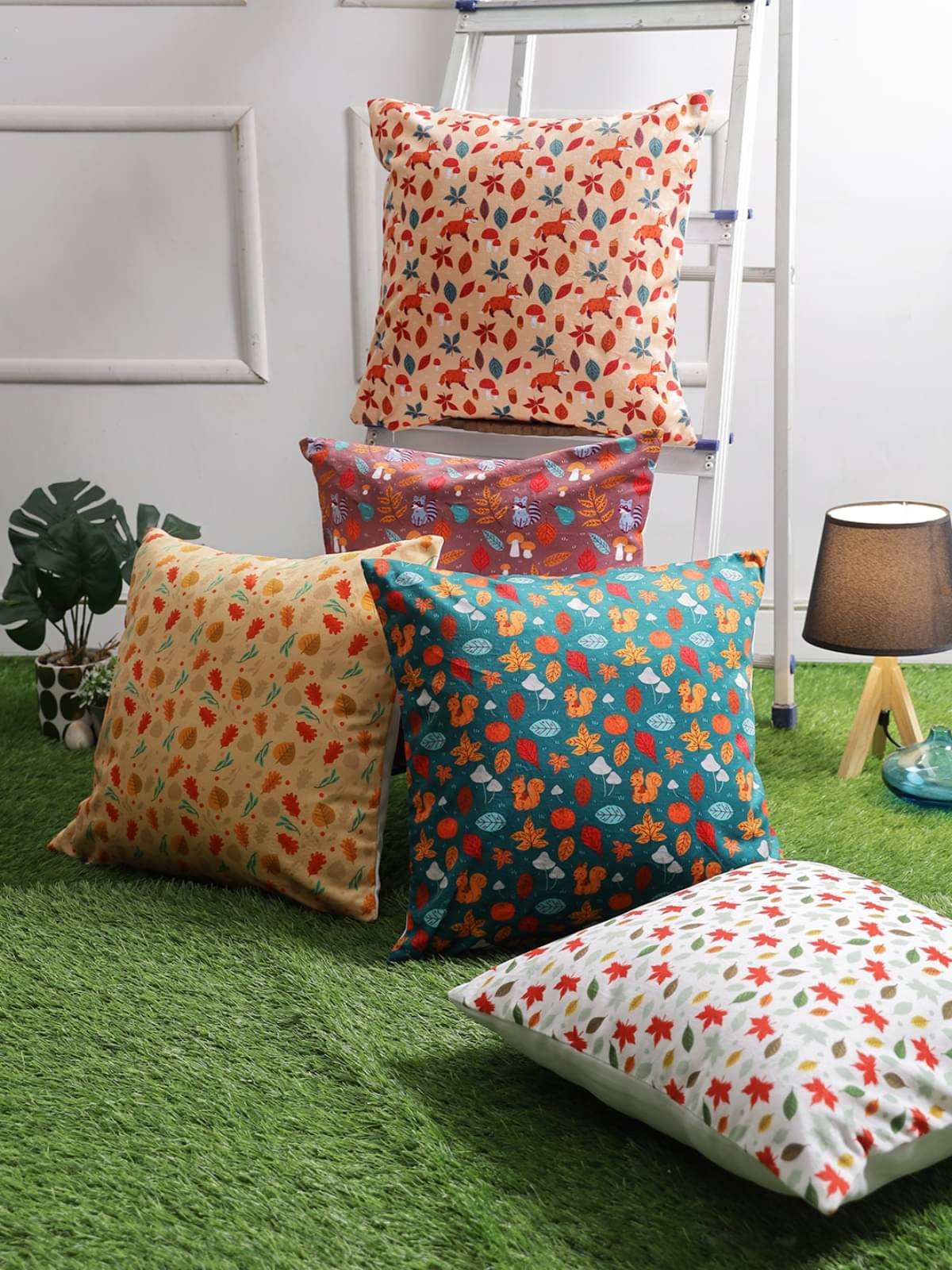     			Romee Set of 5 Velvet Floral Square Cushion Cover (40X40)cm - Multi