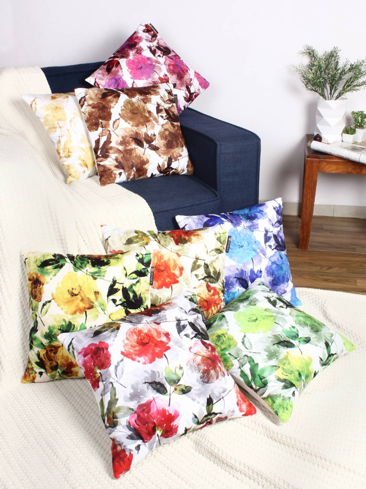     			Romee Set of 8 Velvet Floral Square Cushion Cover (40X40)cm - Multi