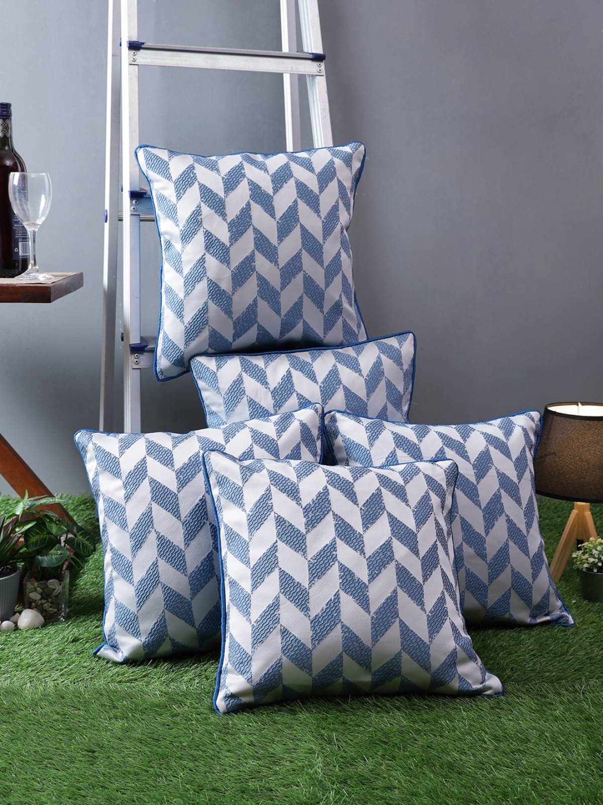     			Romee Set of 5 Polyester Geometric Square Cushion Cover (40X40)cm - Blue