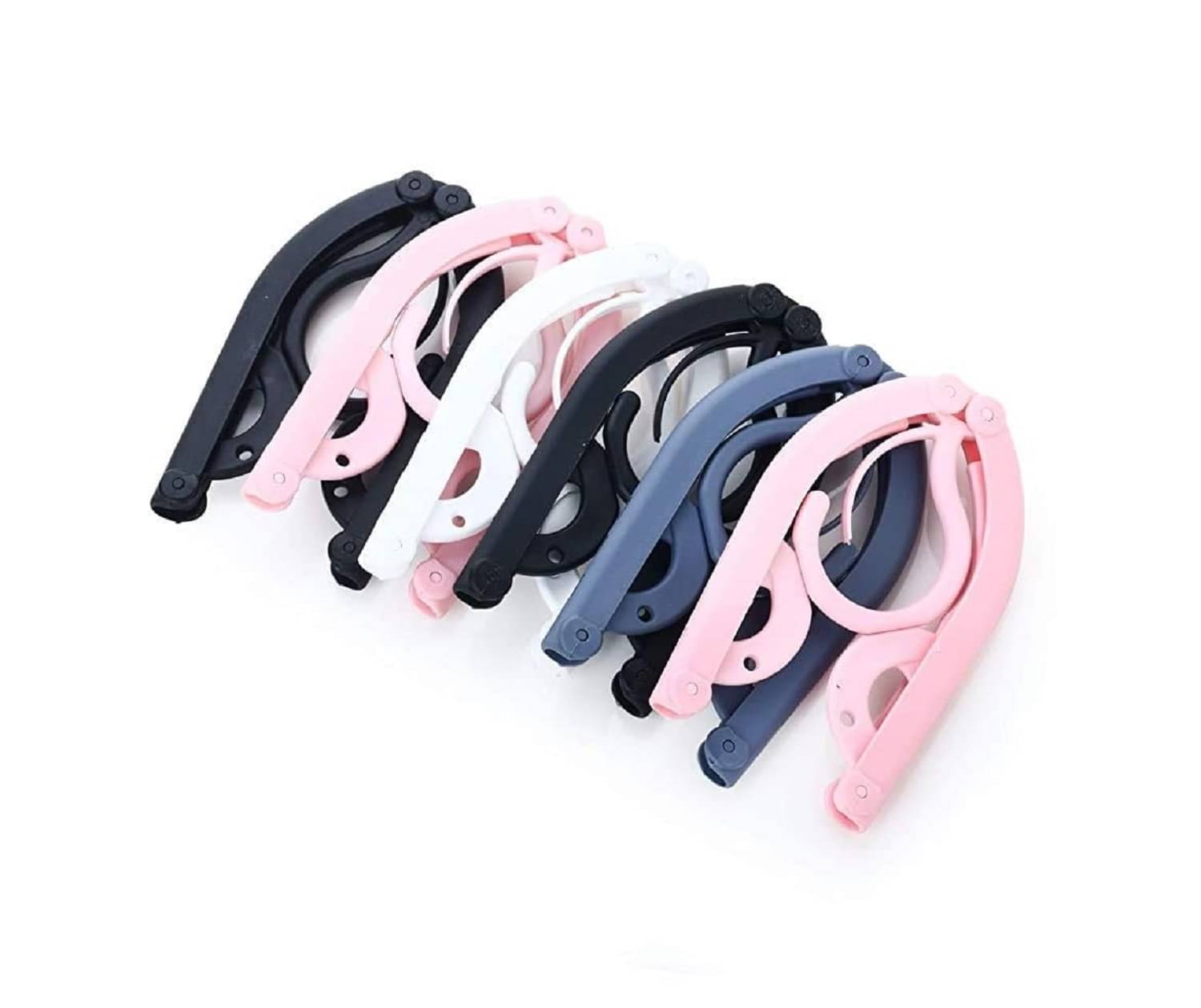 Skindora Plastic Standard Clothes Hangers ( Pack of 6 )     			Skindora Plastic Standard Clothes Hangers ( Pack of 6 )