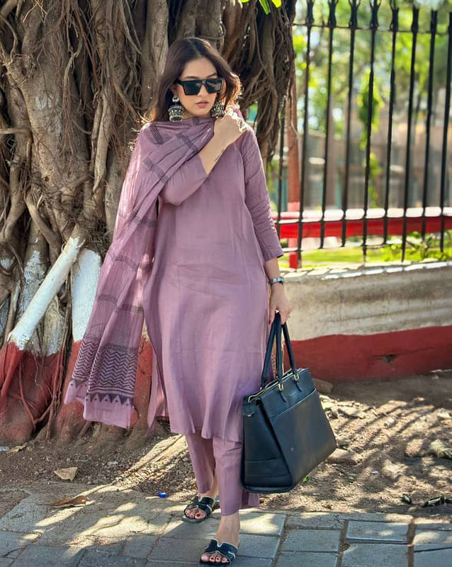 Suppar Sleave Viscose Striped Kurti With Pants Women's Stitched Salwar Suit - Purple ( Pack of 1 )     			Suppar Sleave Viscose Striped Kurti With Pants Women's Stitched Salwar Suit - Purple ( Pack of 1 )