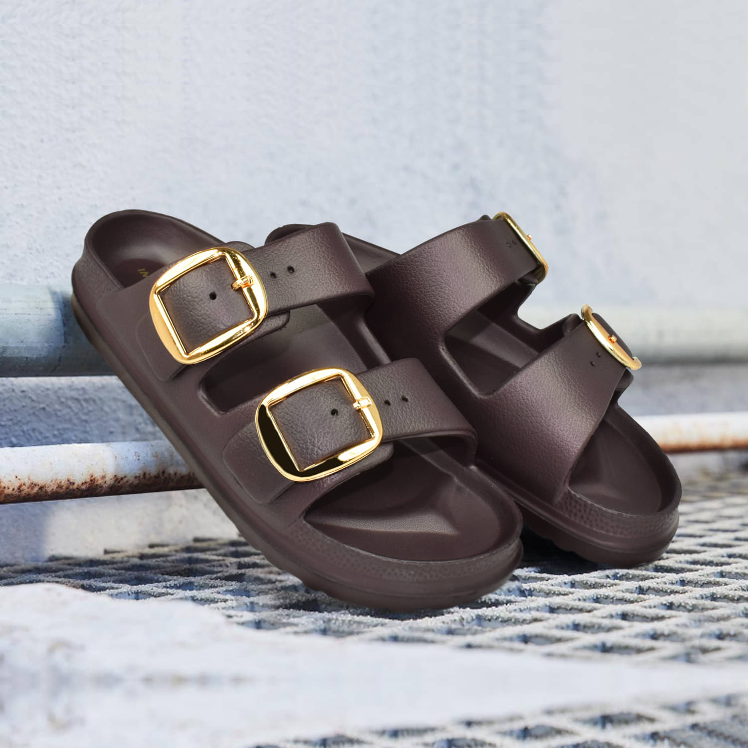     			Ajanta Brown Women's Daily Slipper