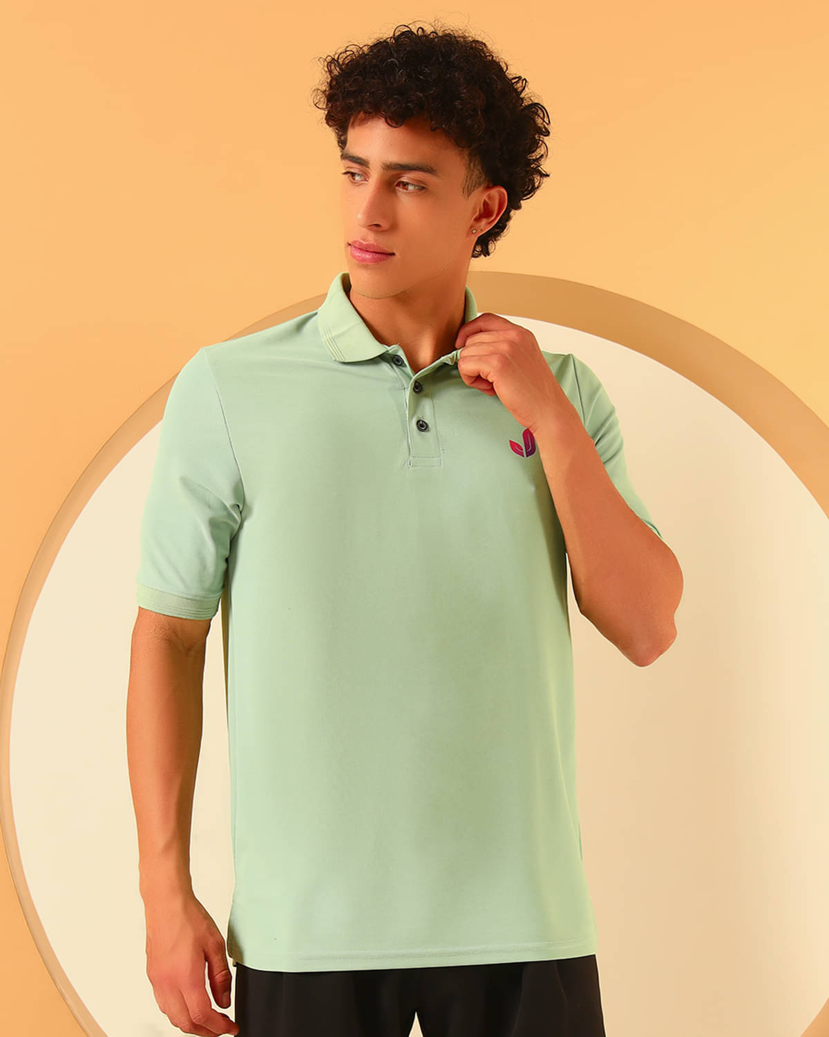     			Glito Polyester Slim Fit Solid Half Sleeves Men's Mandarin Collar T-Shirt - Green ( Pack of 1 )