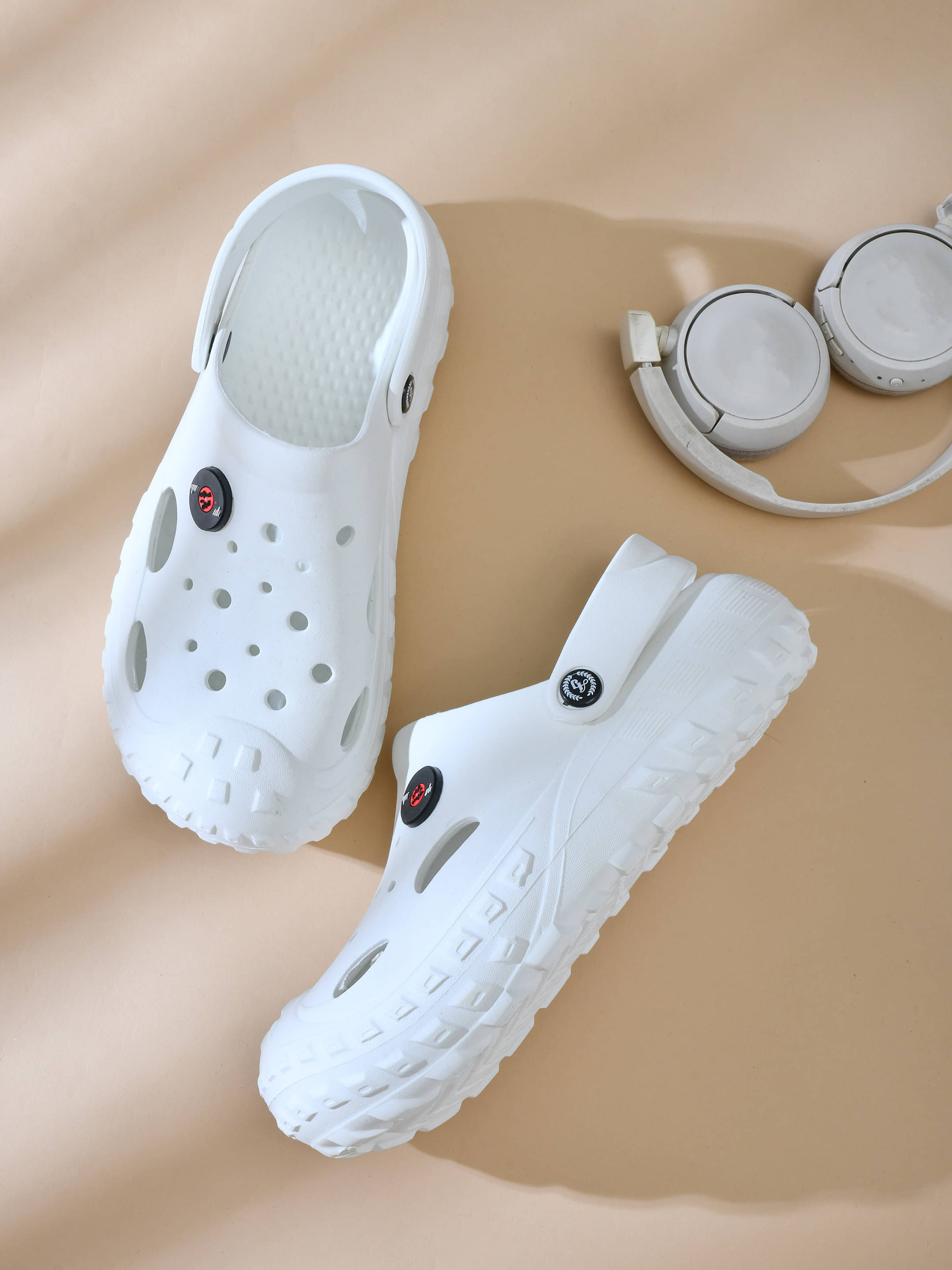     			Impakto - White Men's Clogs