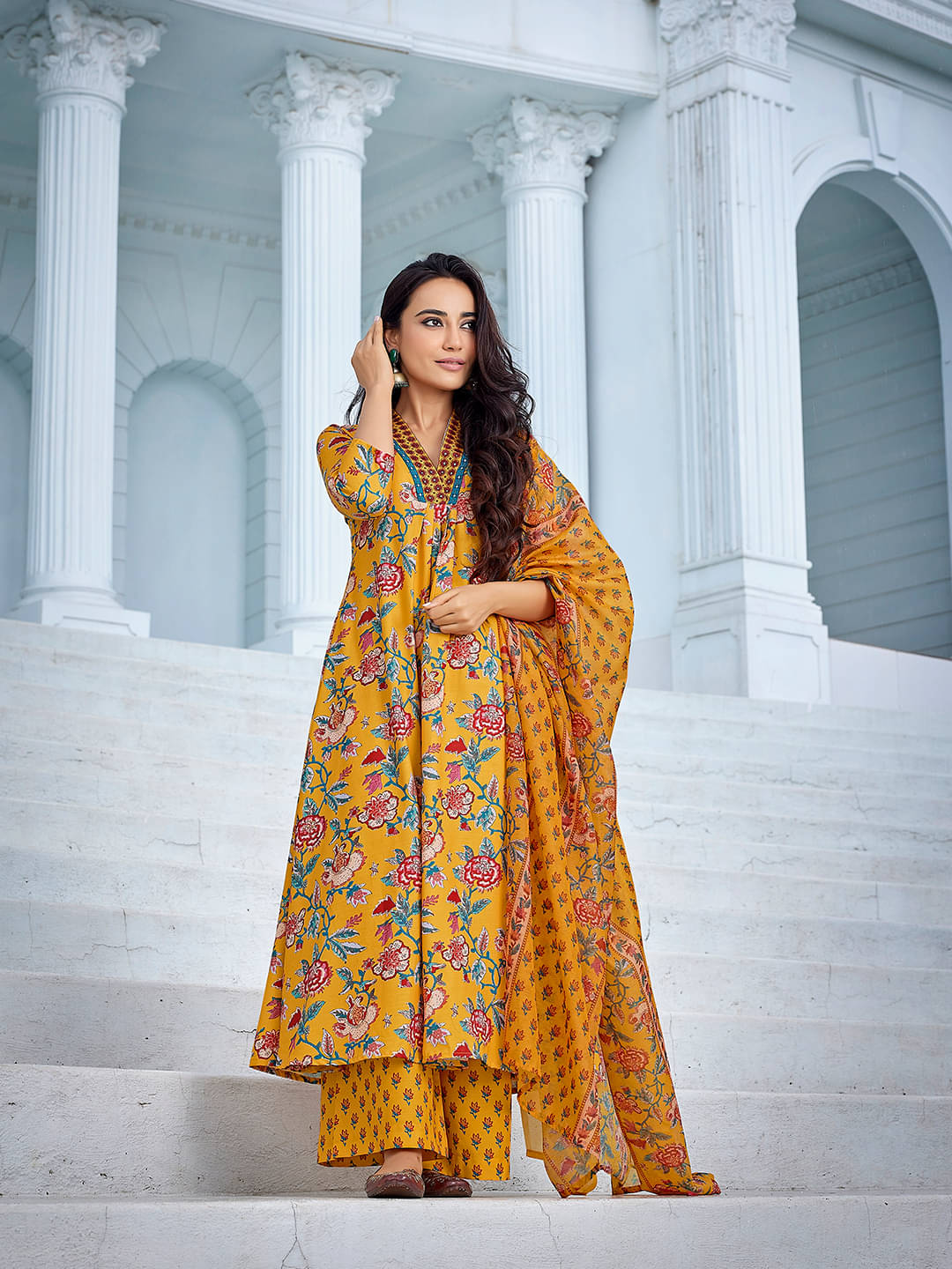 Royal Export Pack of 1 Viscose Printed Anarkali Women's Kurti with Dupatta - ( Yellow ) Royal Export Pack of 1 Viscose Printed Anarkali Women's Kurti with Dupatta - ( Yellow )