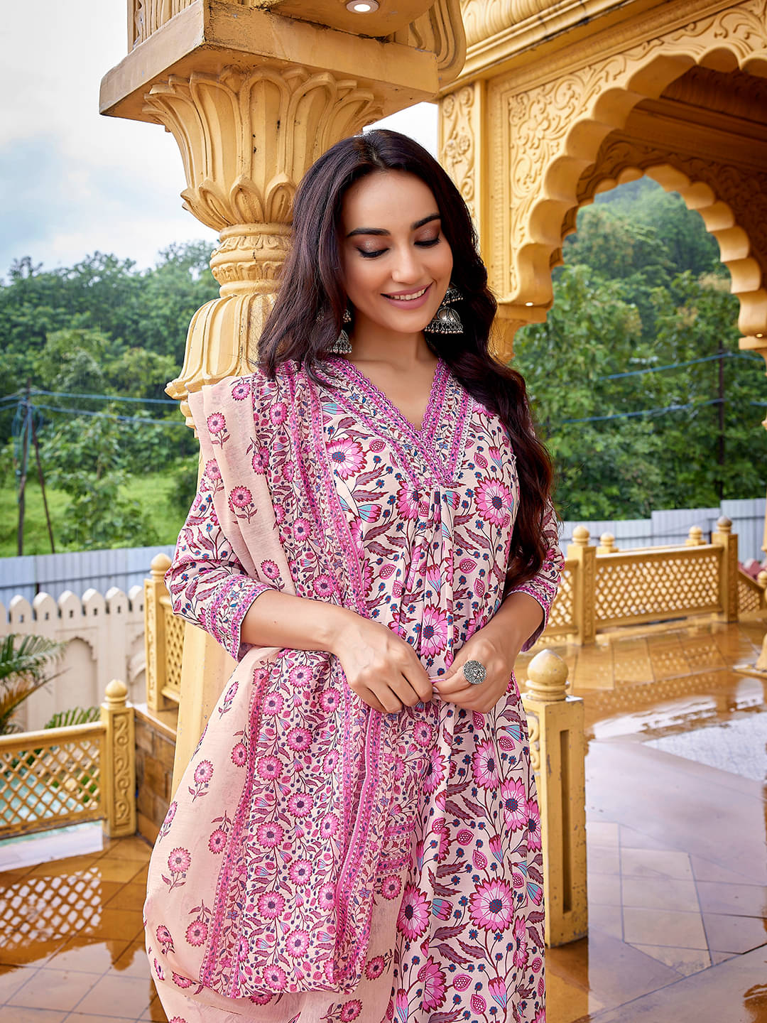     			Royal Export Pack of 1 Viscose Printed Flared Women's Kurti with Dupatta - ( Pink )