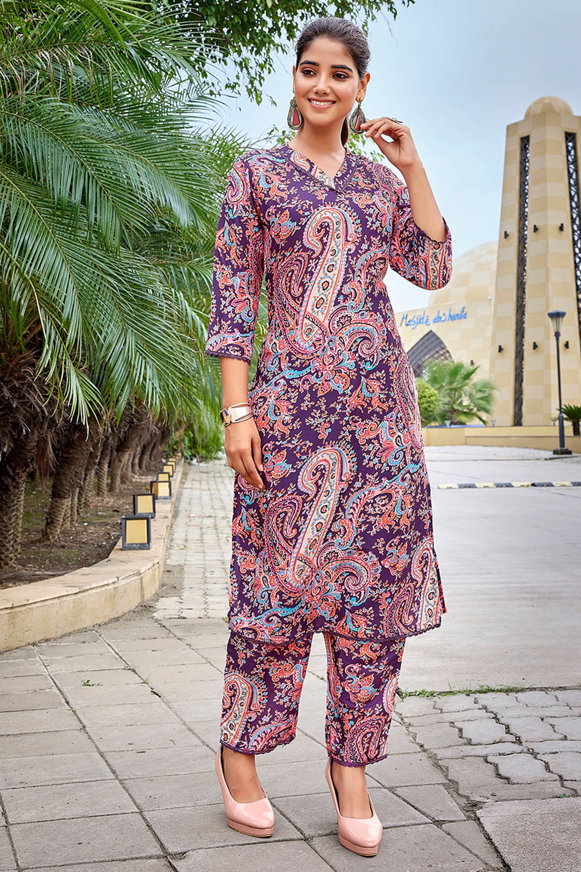 Royal Export Pack of 1 Viscose Printed Straight Women's Kurti - ( Purple ) Royal Export Pack of 1 Viscose Printed Straight Women's Kurti - ( Purple )