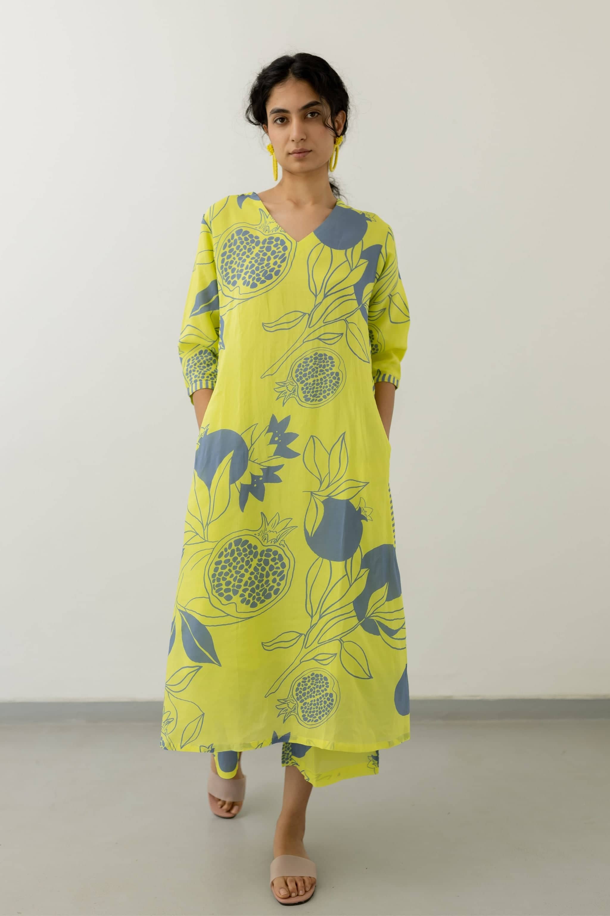 Royal Export Pack of 1 Viscose Printed Straight Women's Kurti - ( Yellow ) - Kurtis, Tunics | Buy online on ZillyBuy