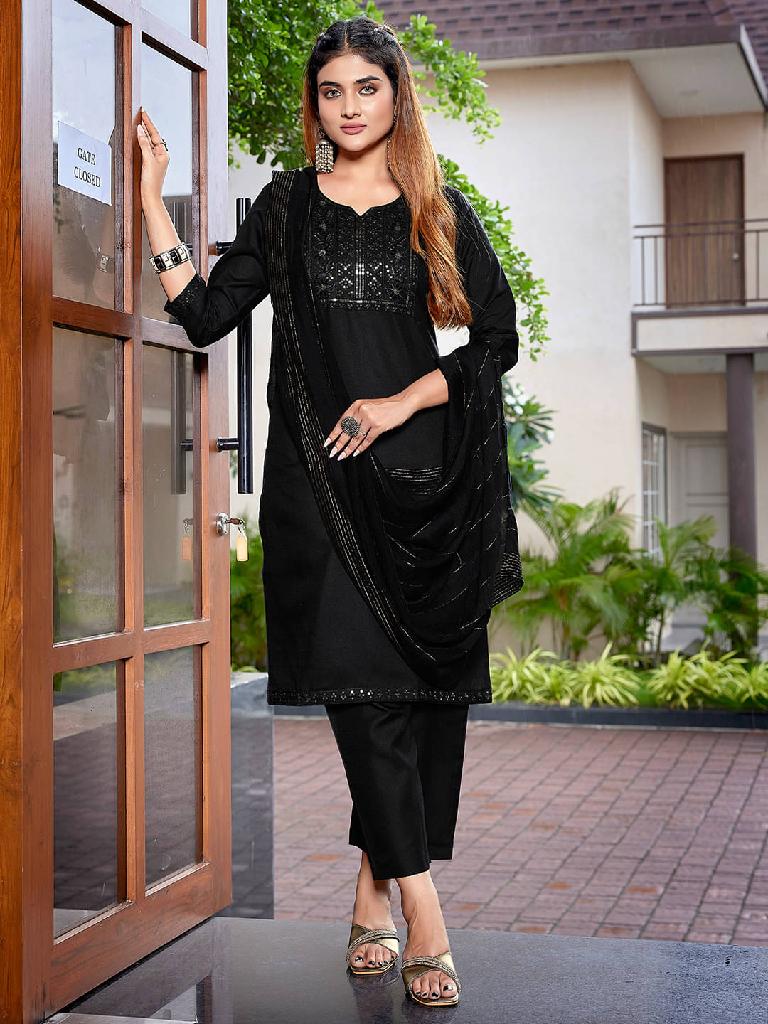 Royal Export Pack of 1 Cotton Blend Embroidered Straight Women's Kurti with Dupatta - ( Black ) Royal Export Pack of 1 Cotton Blend Embroidered Straight Women's Kurti with Dupatta - ( Black )