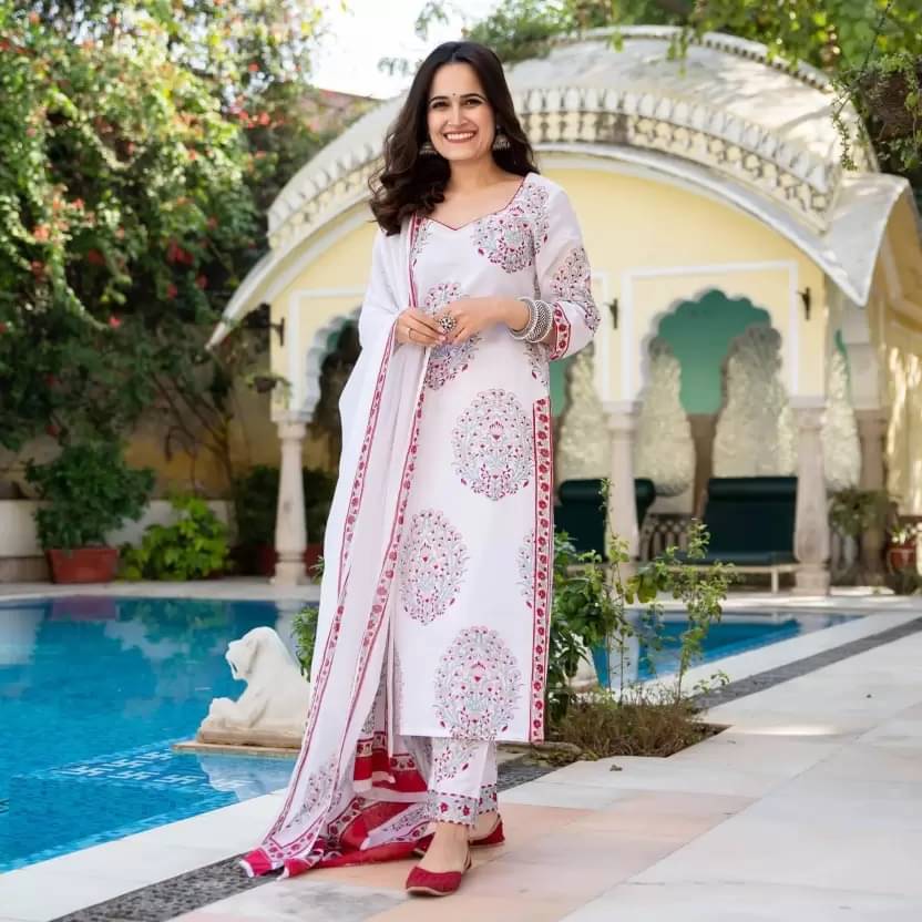 Royal Export Pack of 1 Cotton Blend Printed Straight Women's Kurti with Dupatta - ( White ) Royal Export Pack of 1 Cotton Blend Printed Straight Women's Kurti with Dupatta - ( White )