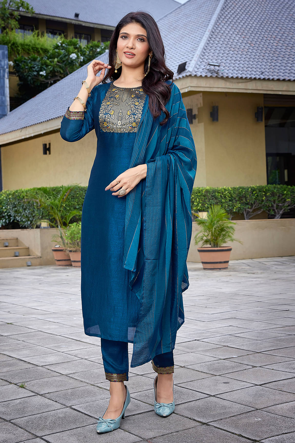 Royal Export Pack of 1 Silk Blend Solid Straight Women's Kurti with Dupatta - ( Teal ) Royal Export Pack of 1 Silk Blend Solid Straight Women's Kurti with Dupatta - ( Teal )
