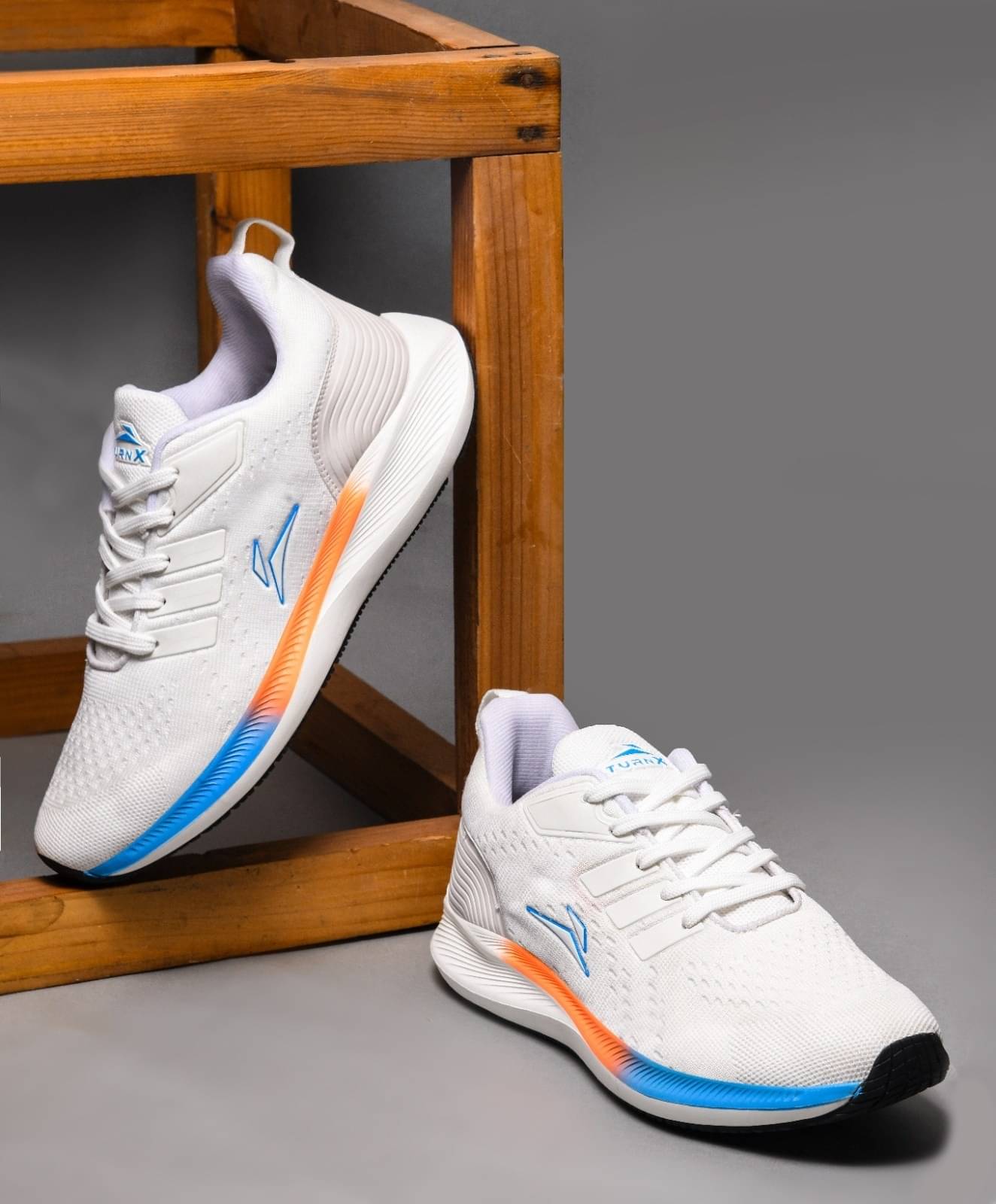     			Turnx Sports Hammer_White-P.Green Green Men's Sports Running Shoes