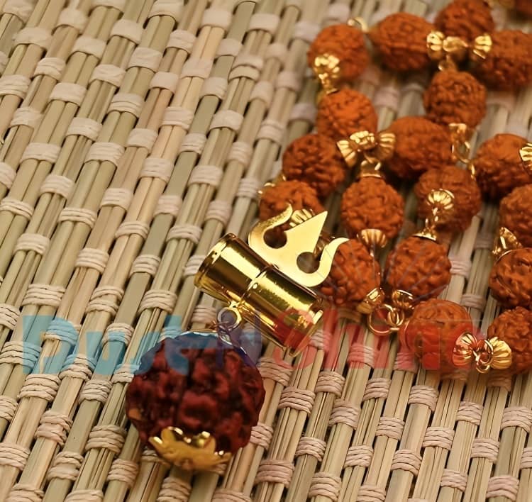 dust n shine Multicolor Men's Religious Mala ( Pack of 1 ) - Jewellery Sets | Buy online on ZillyBuy