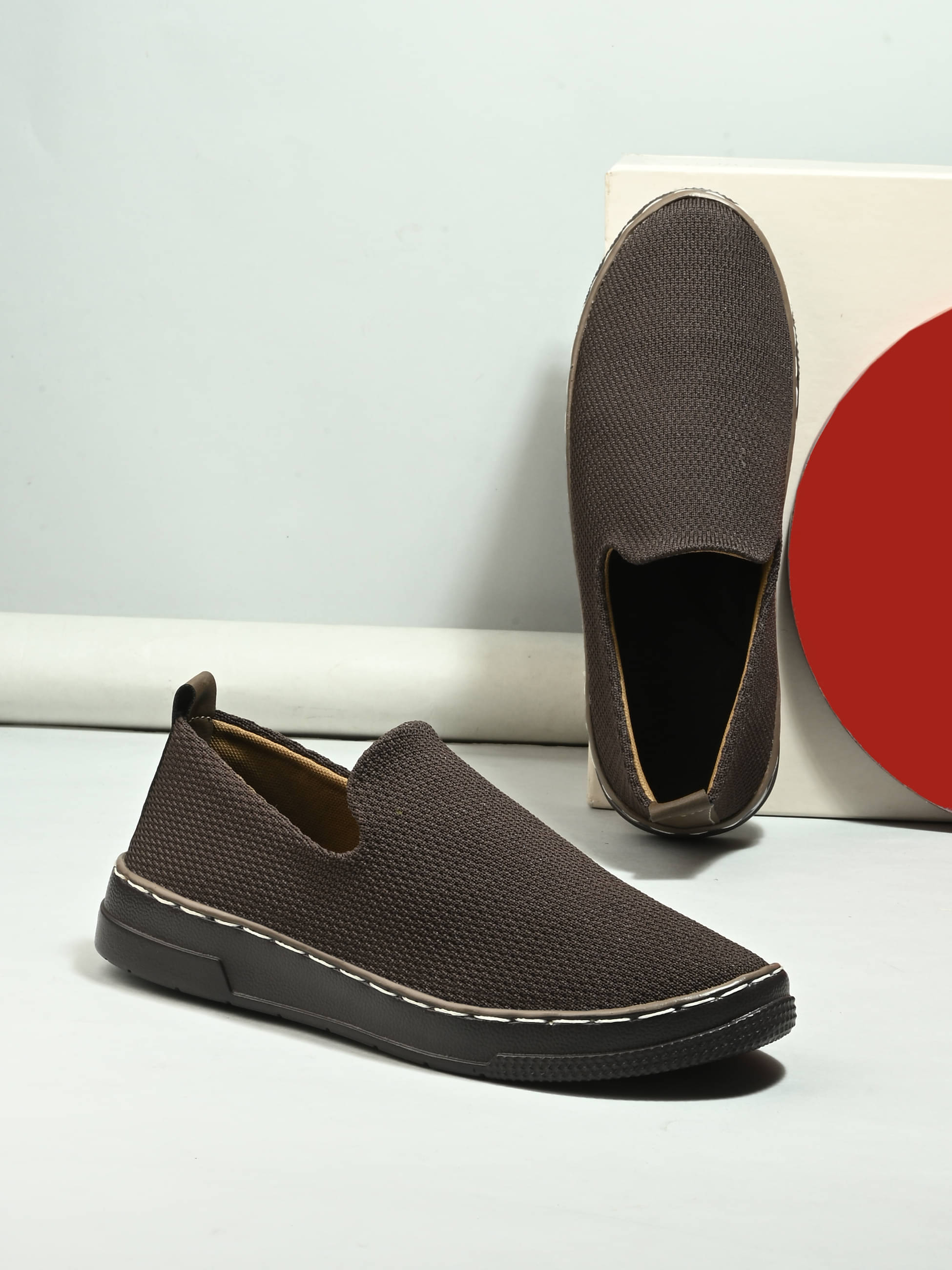     			BIZZARO Brown Men's Outdoor Shoes