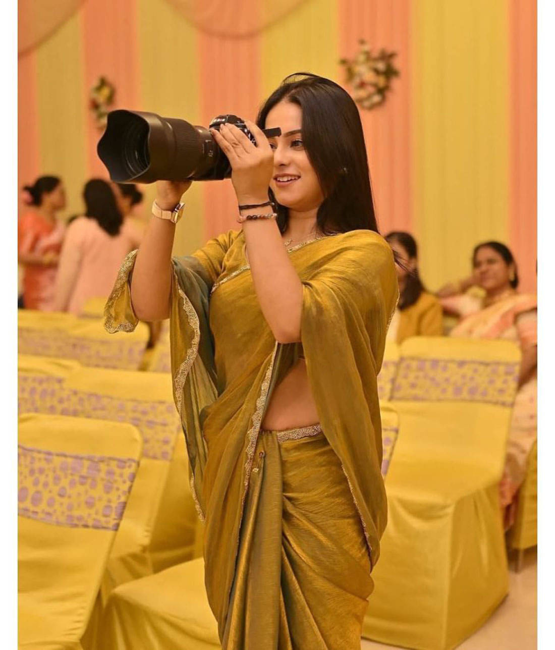 BYUPRI Chiffon Self Design Saree With Unstitched Blouse Piece ( Gold ) BYUPRI Chiffon Self Design Saree With Unstitched Blouse Piece ( Gold )