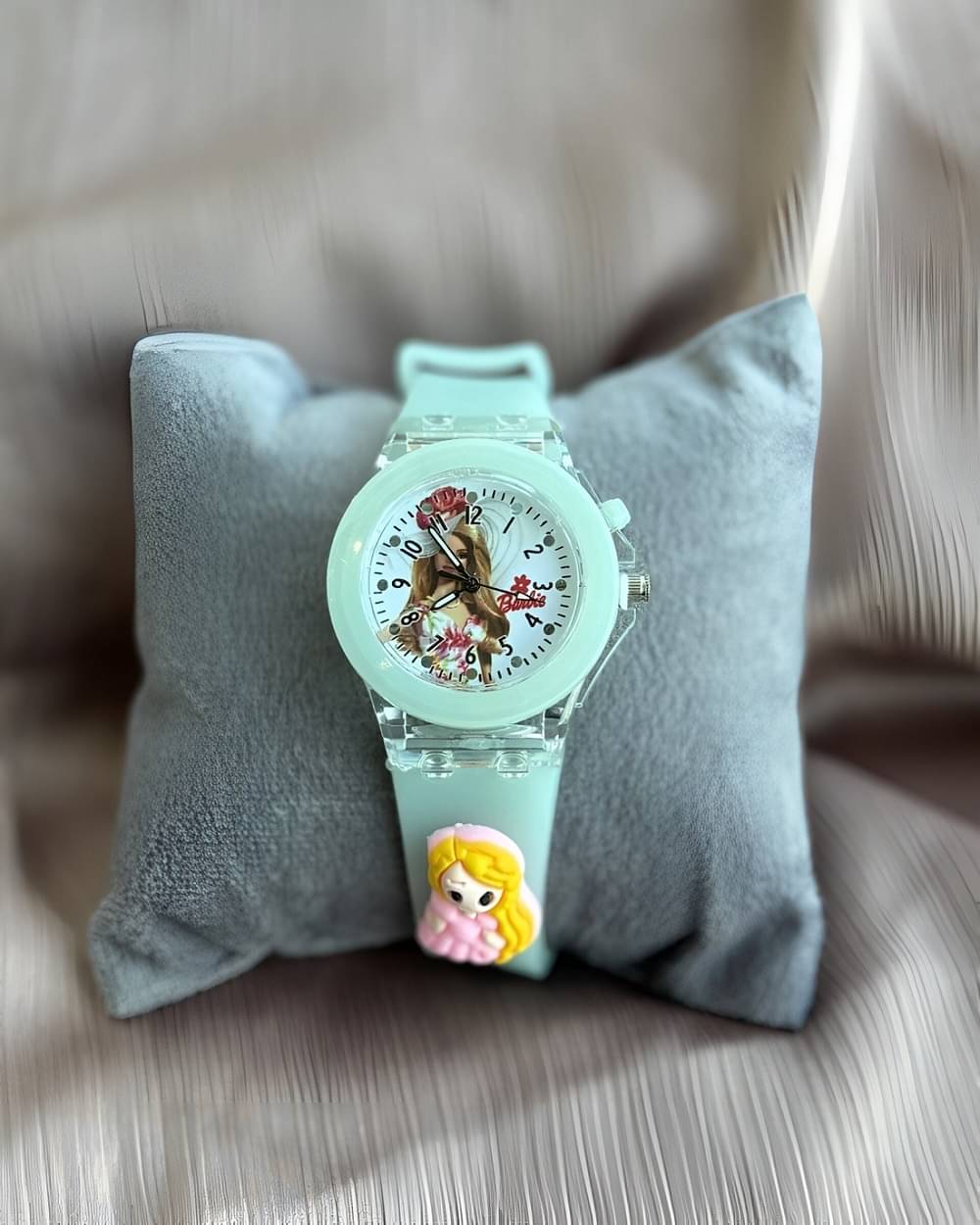 DECLASSE Multicolor Dial Analog Girls Watch ( Pack of 1 ) DECLASSE Multicolor Dial Analog Girls Watch ( Pack of 1 )