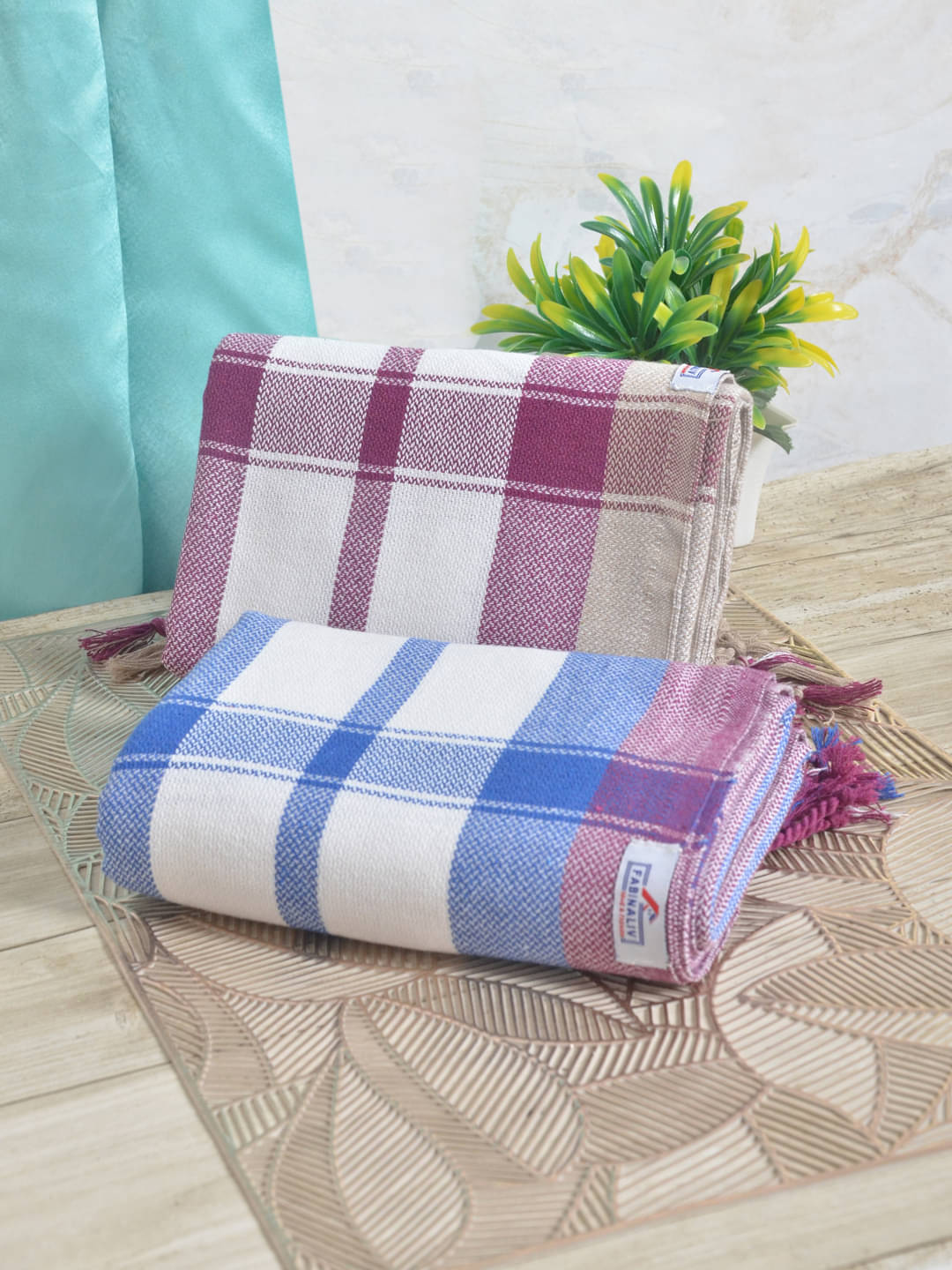     			FABINALIV Pack of 2 Cotton Below 300 -GSM Bath Towel ( Multicolor )