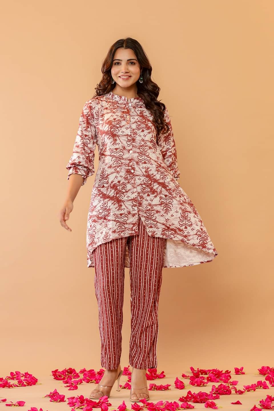     			Flamboyant Women Printed Top With Trousers Co-Ord Set ( Brown )