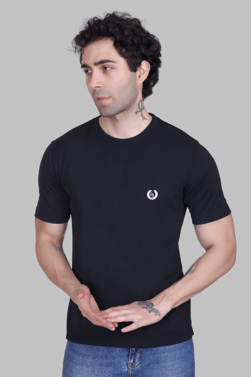 LEEBONEE Polyester Regular Fit Solid Half Sleeves Men's Round T-Shirt - Black ( Pack of 1 ) LEEBONEE Polyester Regular Fit Solid Half Sleeves Men's Round T-Shirt - Black ( Pack of 1 )