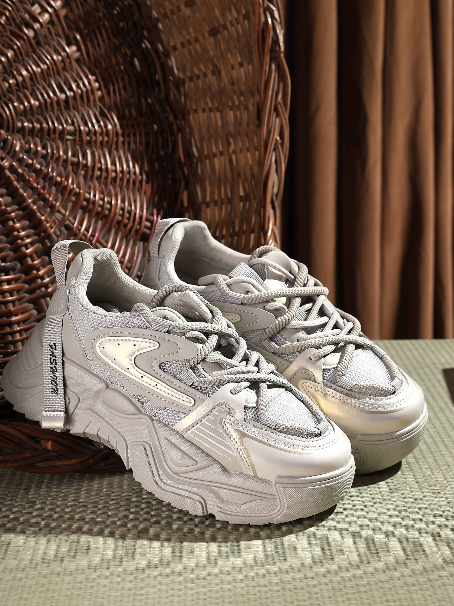     			OZZOH Off White Women's Sneakers
