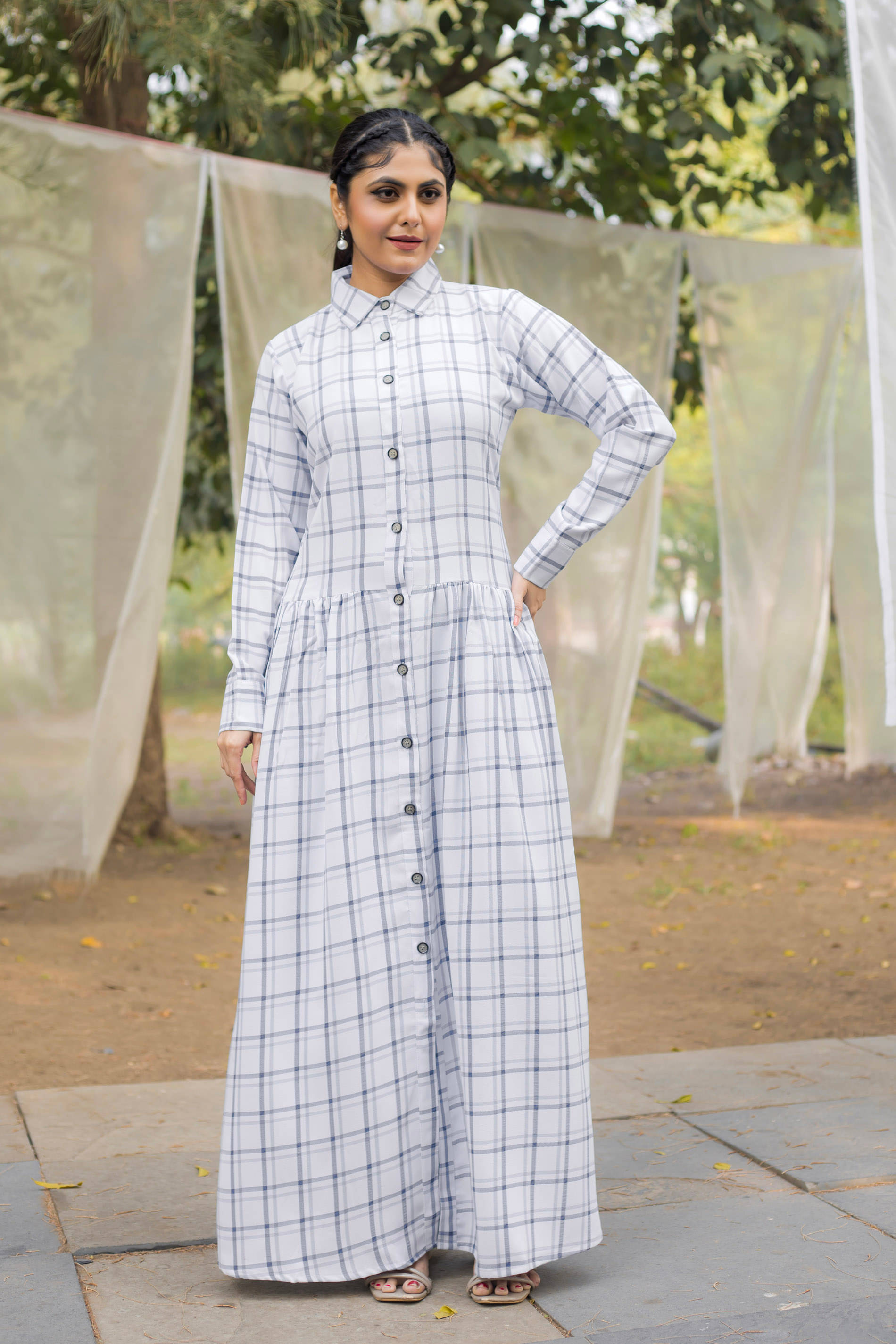     			SARINKU White Flared Cotton Women's Stitched Ethnic Gown ( Pack of 1 )