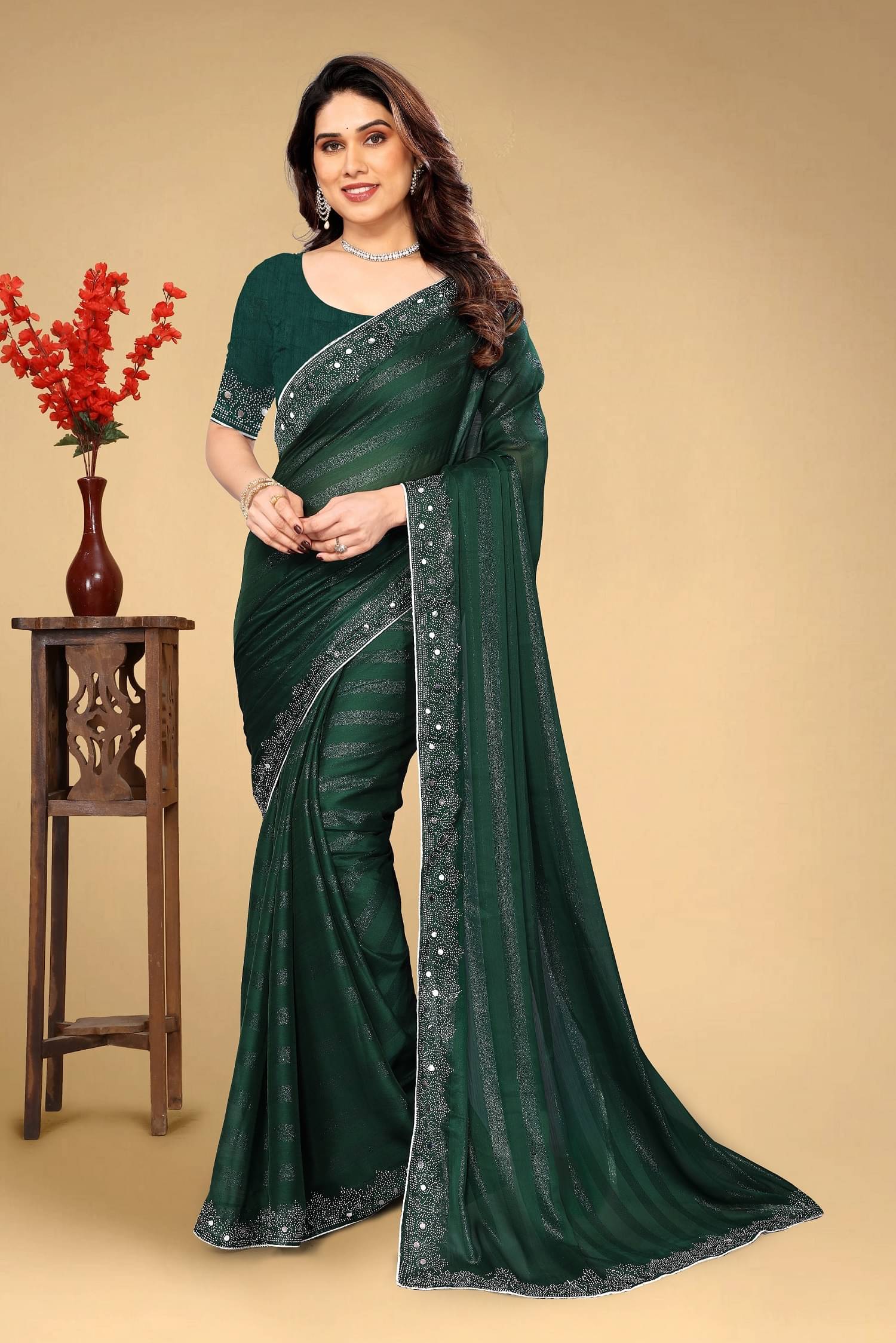 VEERAIVA Chiffon Striped Saree With Unstitched Blouse Piece ( Green )     			VEERAIVA Chiffon Striped Saree With Unstitched Blouse Piece ( Green )