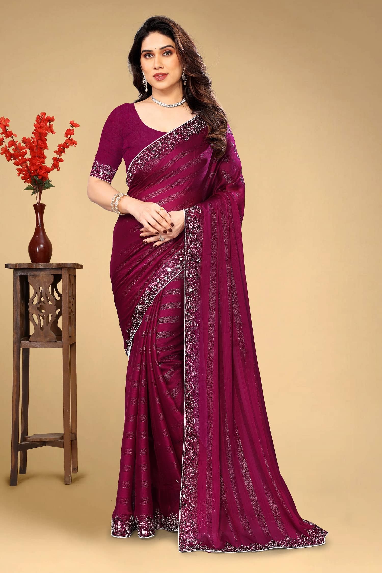 VEERAIVA Chiffon Striped Saree With Unstitched Blouse Piece ( Magenta ) - Sarees | Buy online on ZillyBuy