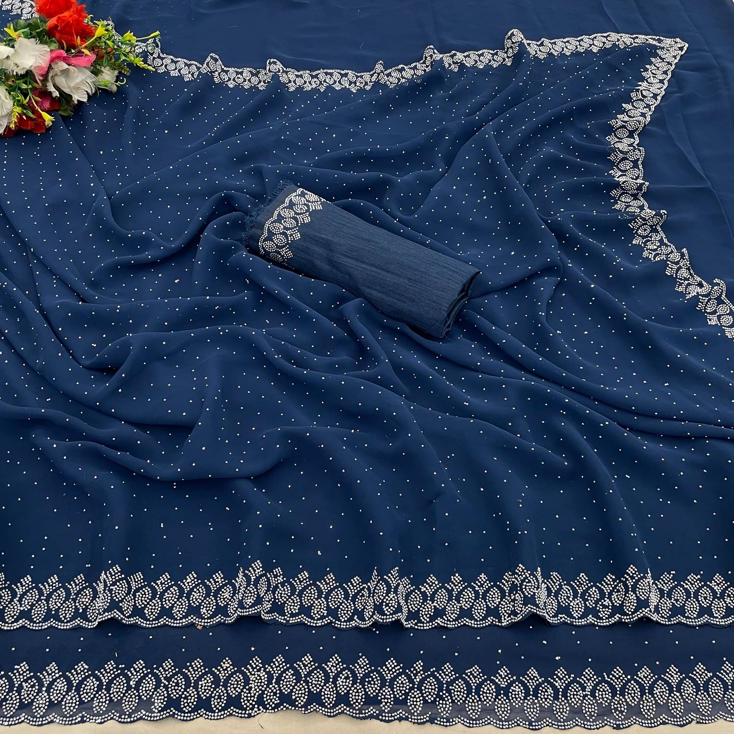     			VEERAIVA Georgette Cut Outs Saree With Unstitched Blouse Piece ( Navy Blue )