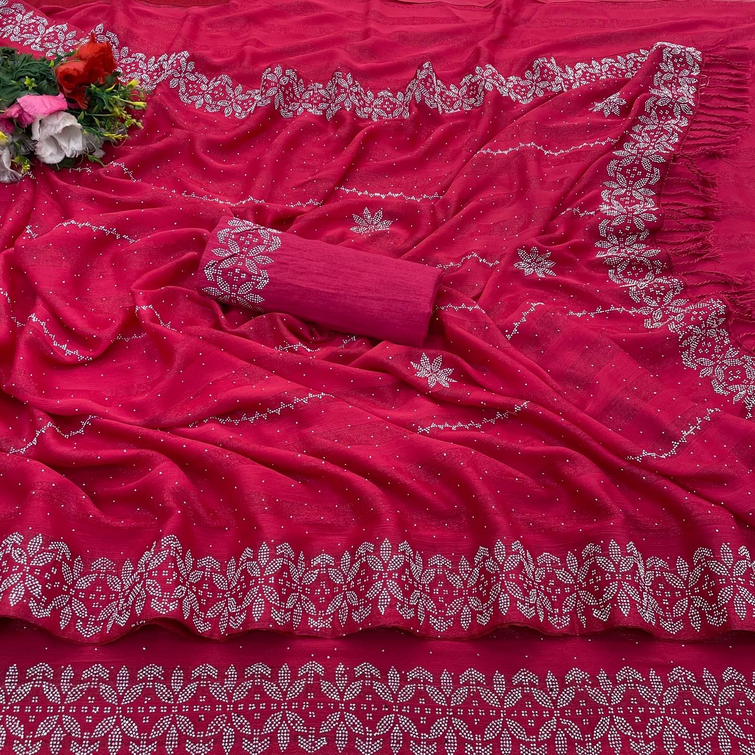     			VEERAIVA Georgette Embellished Saree With Unstitched Blouse Piece ( Rani )