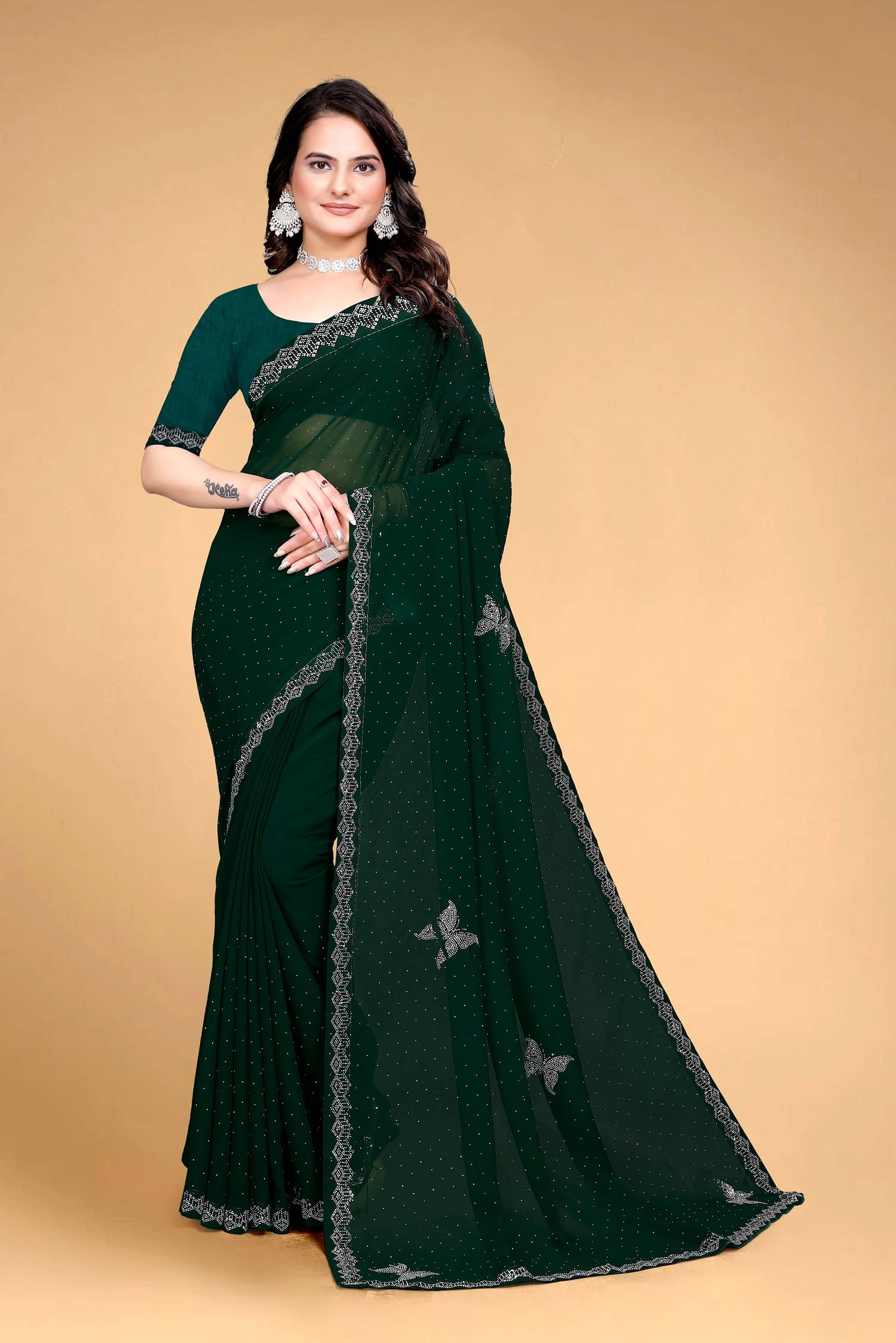 VEERAIVA Georgette Embellished Saree With Unstitched Blouse Piece ( Green ) VEERAIVA Georgette Embellished Saree With Unstitched Blouse Piece ( Green )