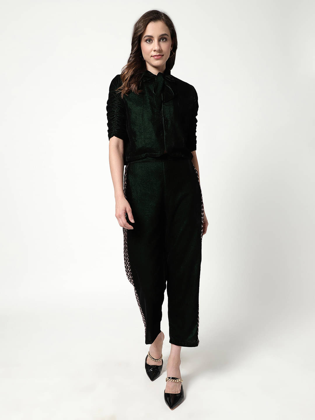     			Zima Leto Women Embellished Top With Trousers Co-Ord Set ( Black )