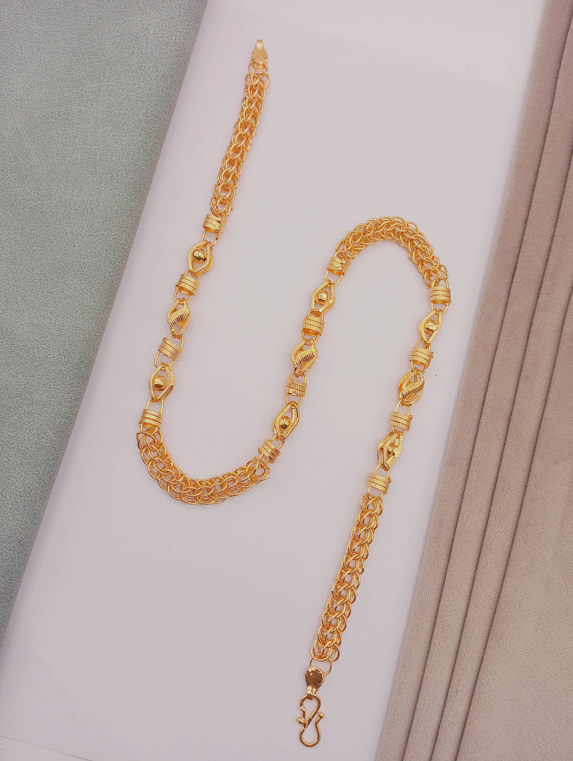 RANEM Gold Plated Chain ( Set of 1 ) RANEM Gold Plated Chain ( Set of 1 )