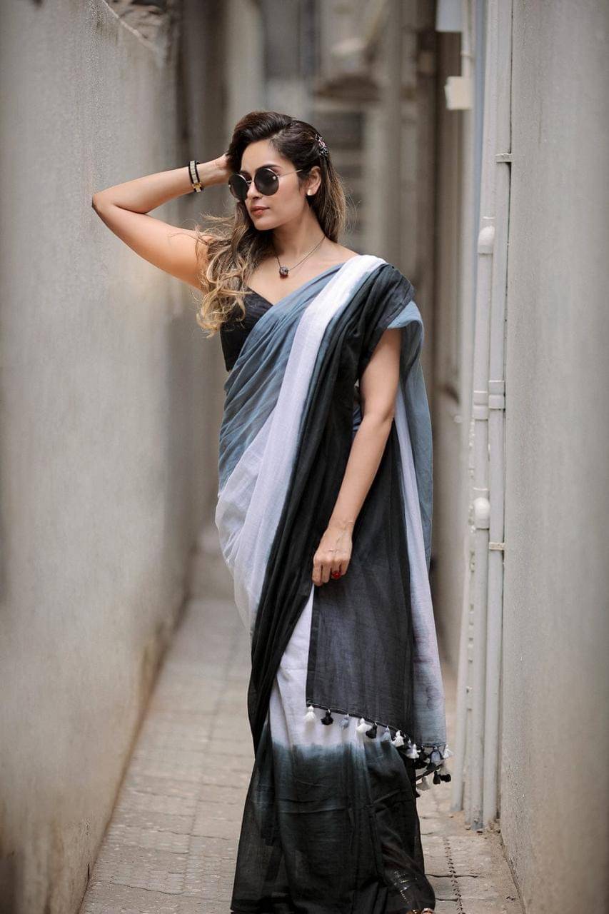 SARADA HANDLOOM Cotton Dyed Saree With Unstitched Blouse Piece ( Black ) SARADA HANDLOOM Cotton Dyed Saree With Unstitched Blouse Piece ( Black )