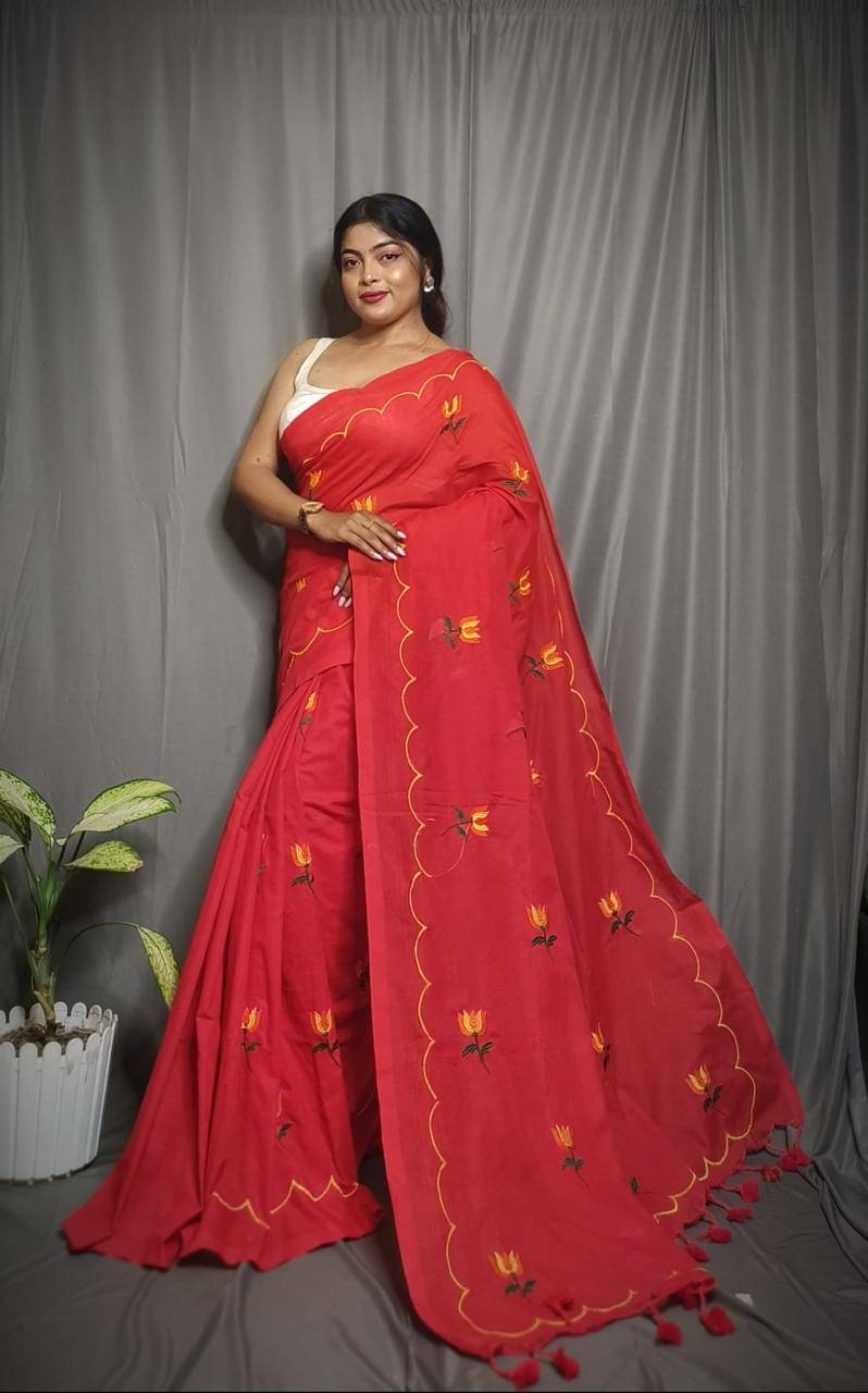     			SARADA HANDLOOM Cotton Embroidered Saree With Unstitched Blouse Piece ( Red )