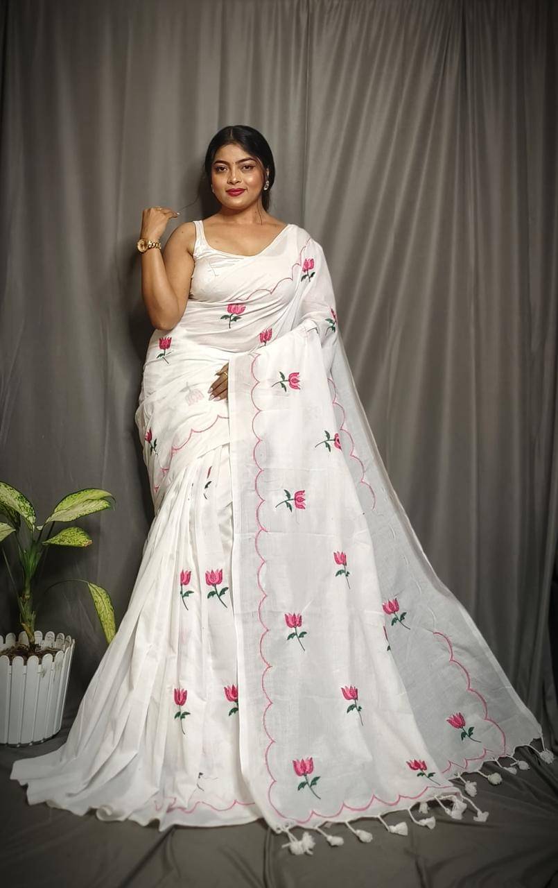 SARADA HANDLOOM Cotton Embroidered Saree With Unstitched Blouse Piece ( White ) SARADA HANDLOOM Cotton Embroidered Saree With Unstitched Blouse Piece ( White )