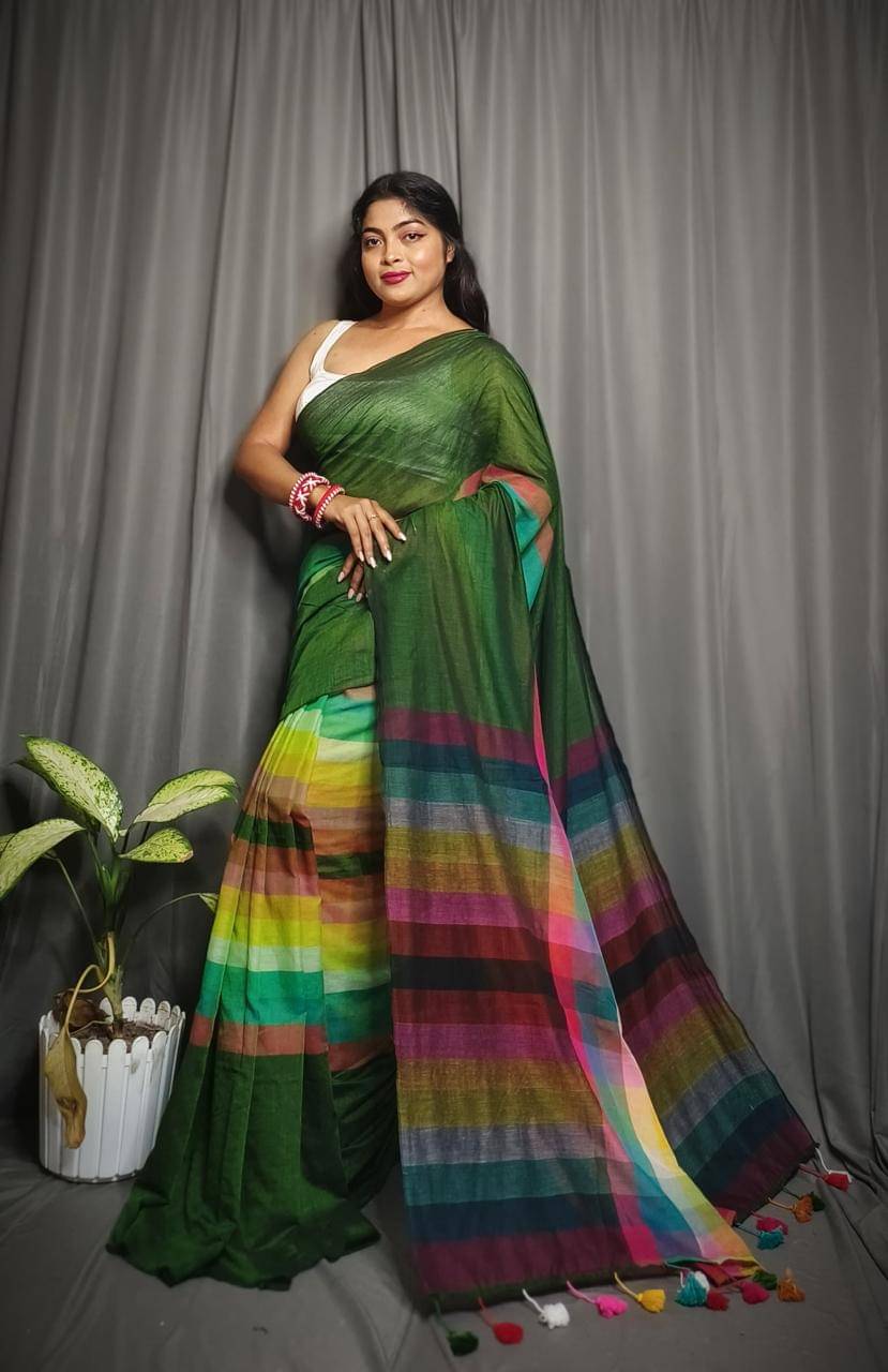     			SARADA HANDLOOM Cotton Striped Saree With Unstitched Blouse Piece ( Green )