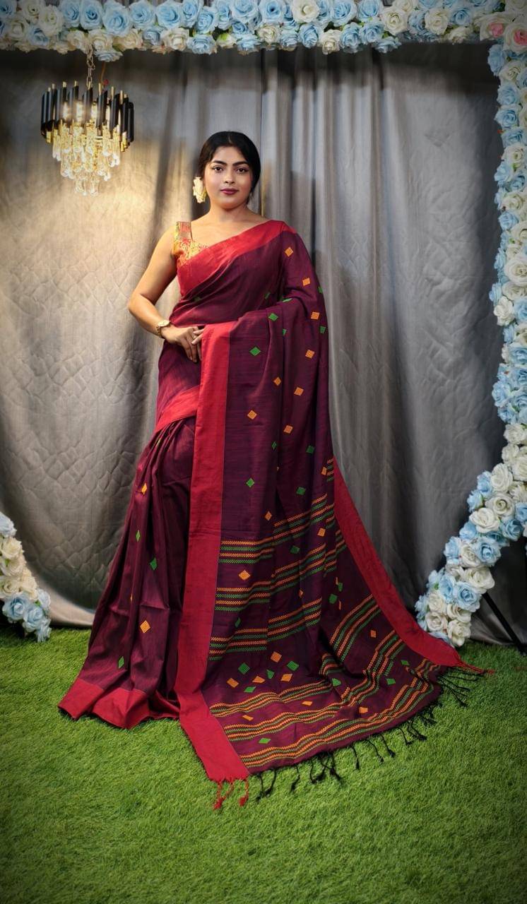 SARADA HANDLOOM Cotton Woven Saree With Unstitched Blouse Piece ( Magenta ) SARADA HANDLOOM Cotton Woven Saree With Unstitched Blouse Piece ( Magenta )