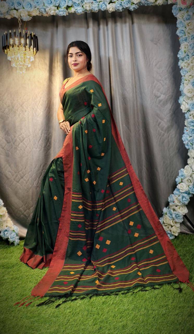 SARADA HANDLOOM Cotton Woven Saree With Unstitched Blouse Piece ( Green ) SARADA HANDLOOM Cotton Woven Saree With Unstitched Blouse Piece ( Green )
