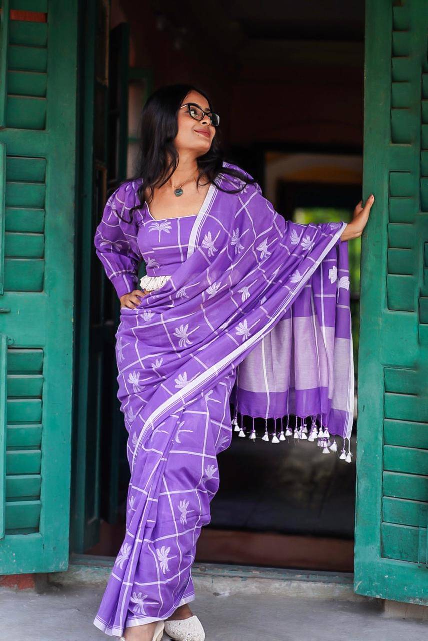 SARADA HANDLOOM Cotton Woven Saree With Unstitched Blouse Piece ( Purple ) SARADA HANDLOOM Cotton Woven Saree With Unstitched Blouse Piece ( Purple )