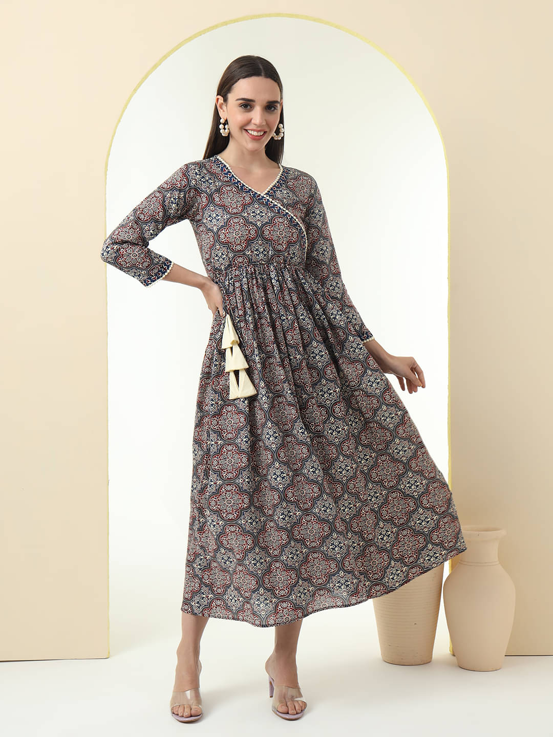 Tissu Pack of 1 Cotton Printed Angrakha Women's Kurti - ( Multicolor ) Tissu Pack of 1 Cotton Printed Angrakha Women's Kurti - ( Multicolor )