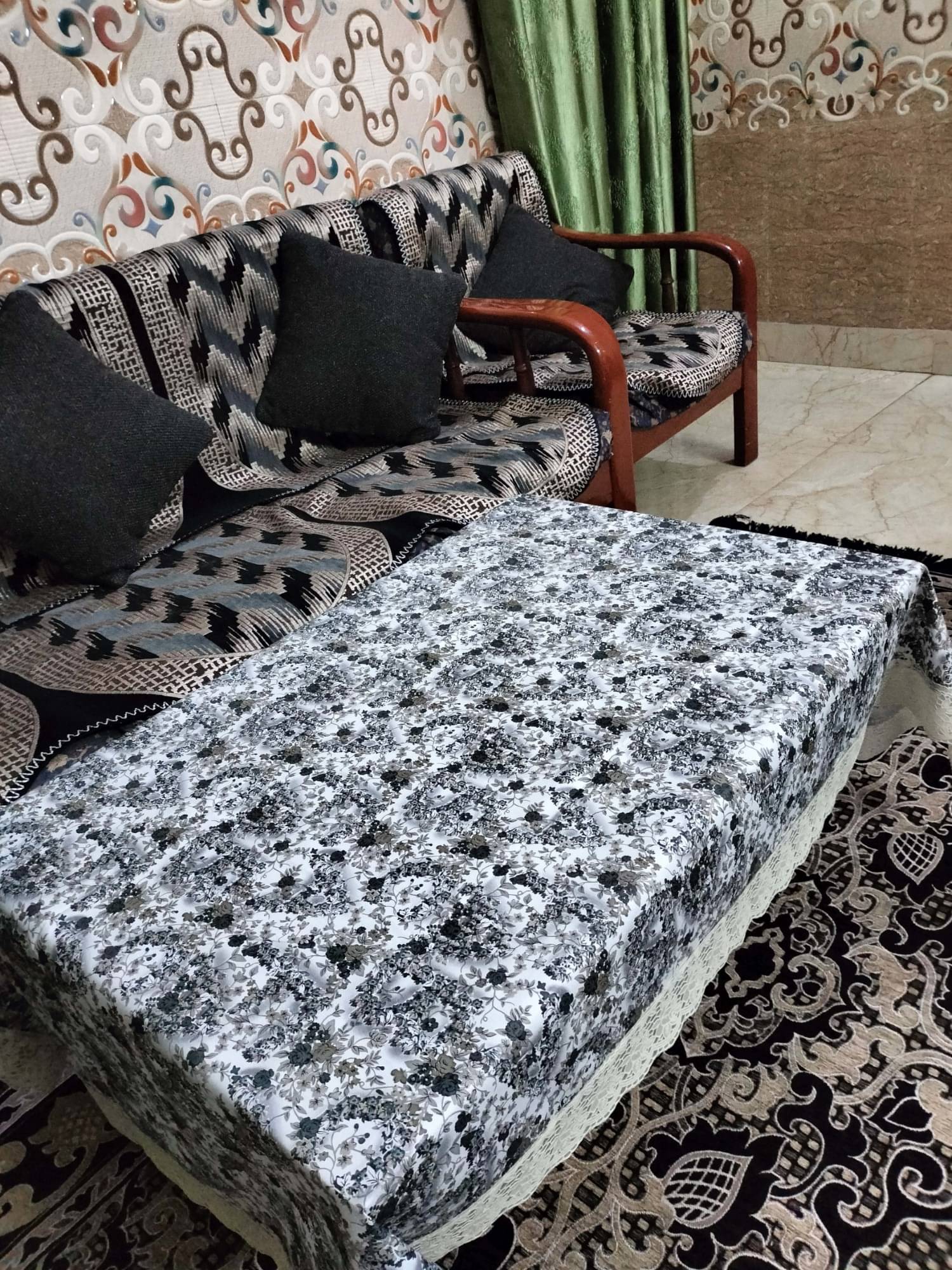 mopak decor Printed Polyester 6 Seater Rectangle Table Cover ( 152 x 102 ) cm Pack of 1 Gray mopak decor Printed Polyester 6 Seater Rectangle Table Cover ( 152 x 102 ) cm Pack of 1 Gray