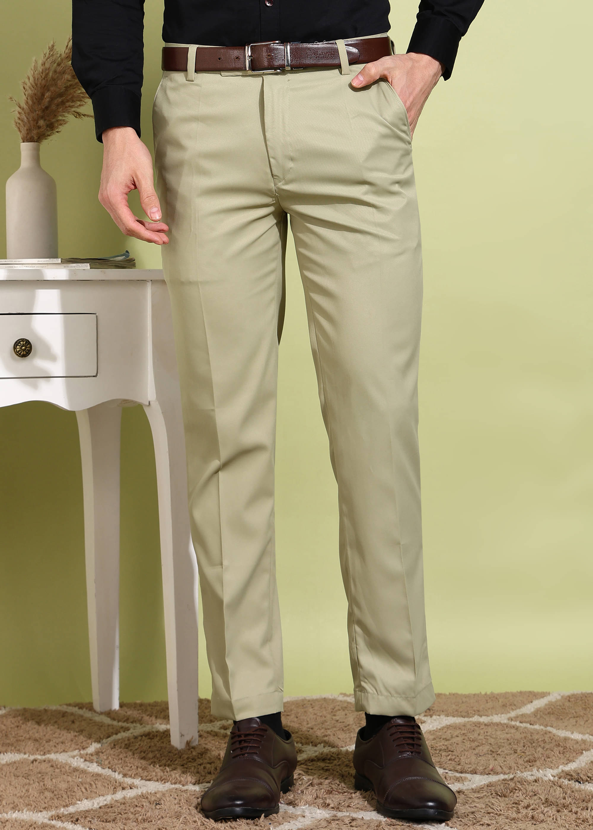     			ADWYN PETER Regular Pleated Men's Formal Trouser - Cream ( Pack of 1 )