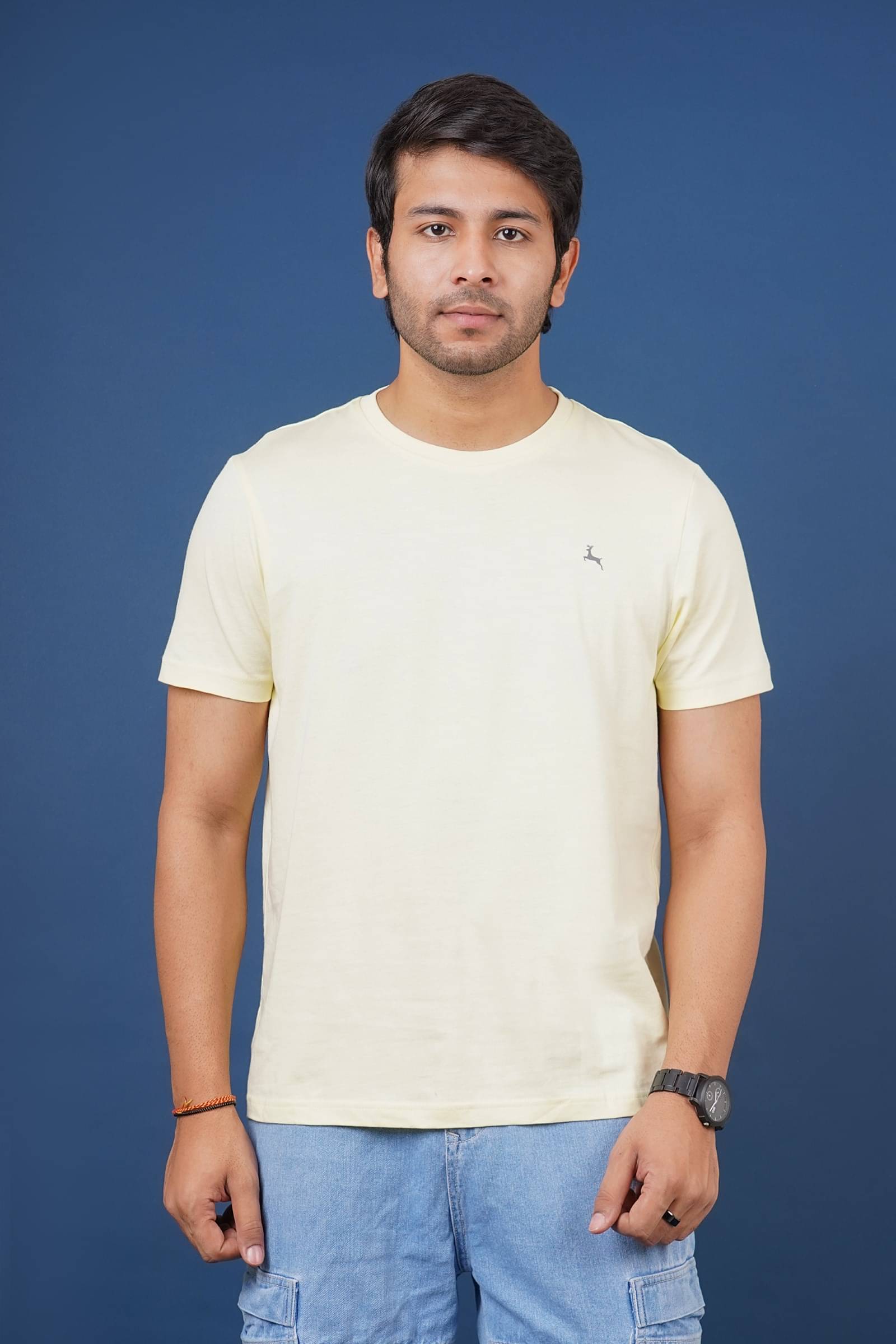 Stalwart Cotton Regular Fit Solid Half Sleeves Men's Round T-Shirt - Yellow ( Pack of 1 ) Stalwart Cotton Regular Fit Solid Half Sleeves Men's Round T-Shirt - Yellow ( Pack of 1 )