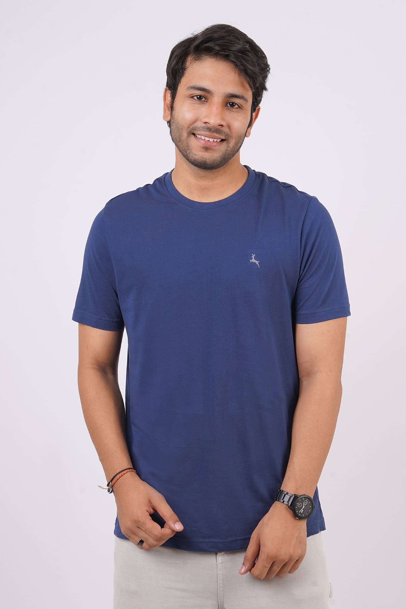 Stalwart Cotton Regular Fit Solid Half Sleeves Men's Round T-Shirt - Blue ( Pack of 1 ) Stalwart Cotton Regular Fit Solid Half Sleeves Men's Round T-Shirt - Blue ( Pack of 1 )