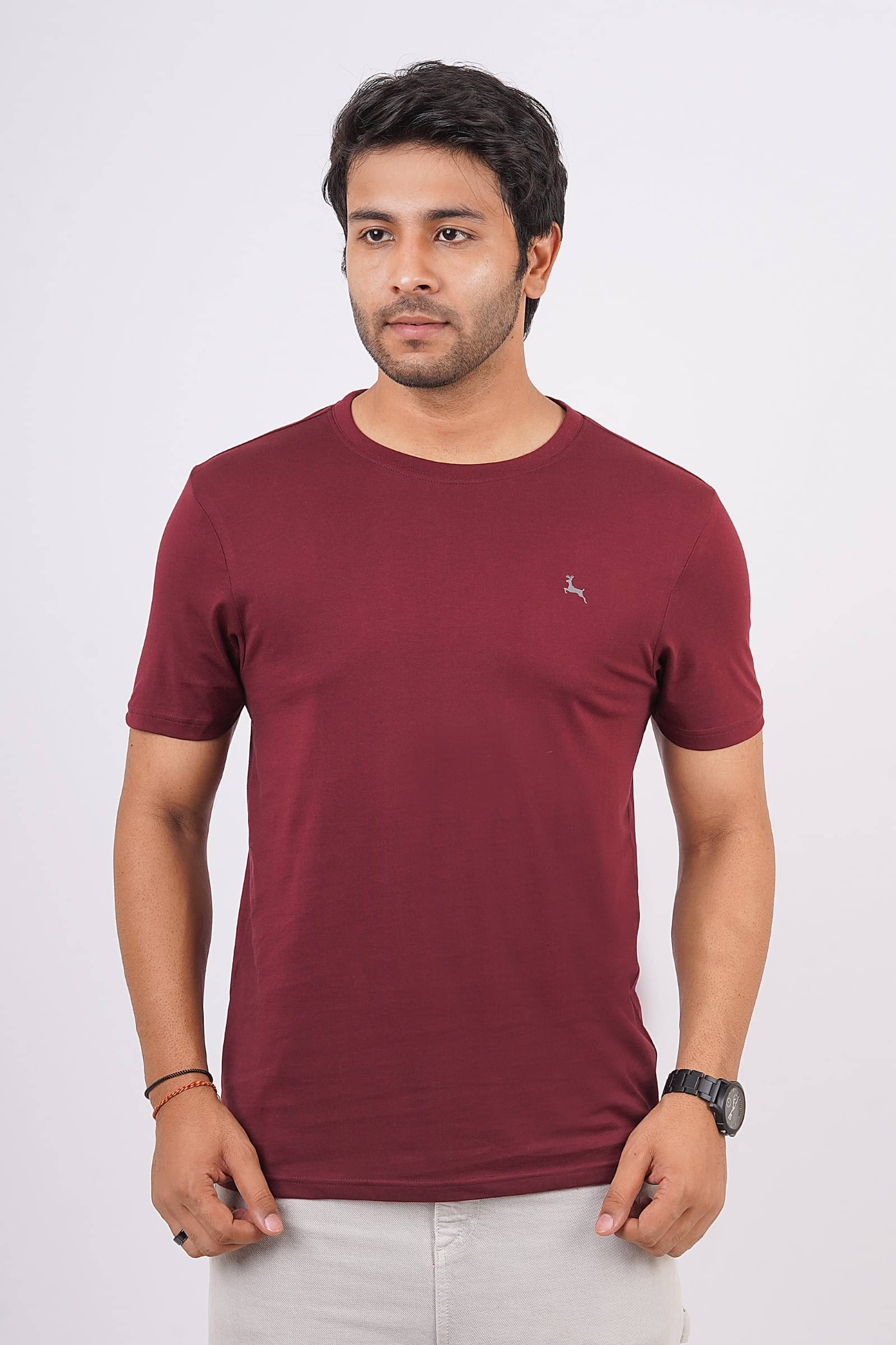 Stalwart Cotton Regular Fit Solid Half Sleeves Men's Round T-Shirt - Red ( Pack of 1 ) Stalwart Cotton Regular Fit Solid Half Sleeves Men's Round T-Shirt - Red ( Pack of 1 )